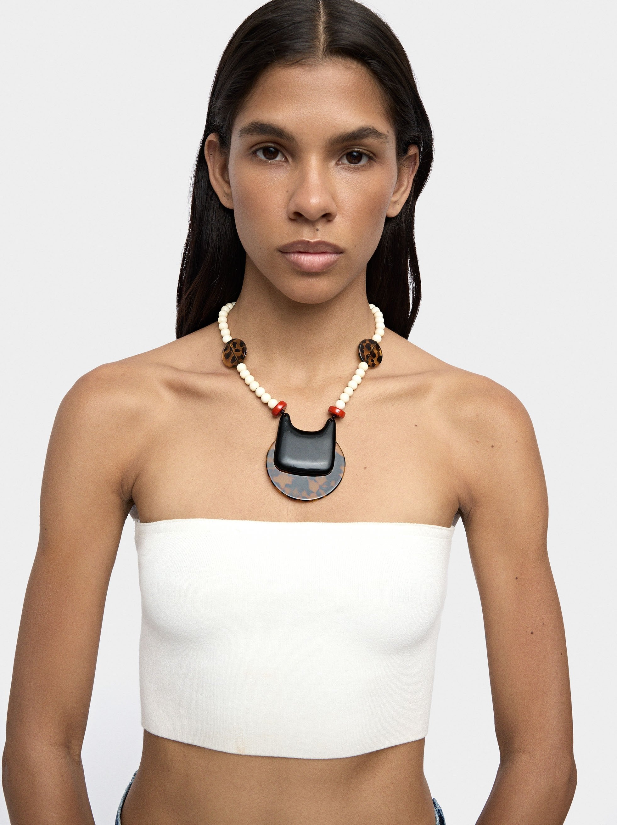 Collar Corto De Colgante Efecto Carey