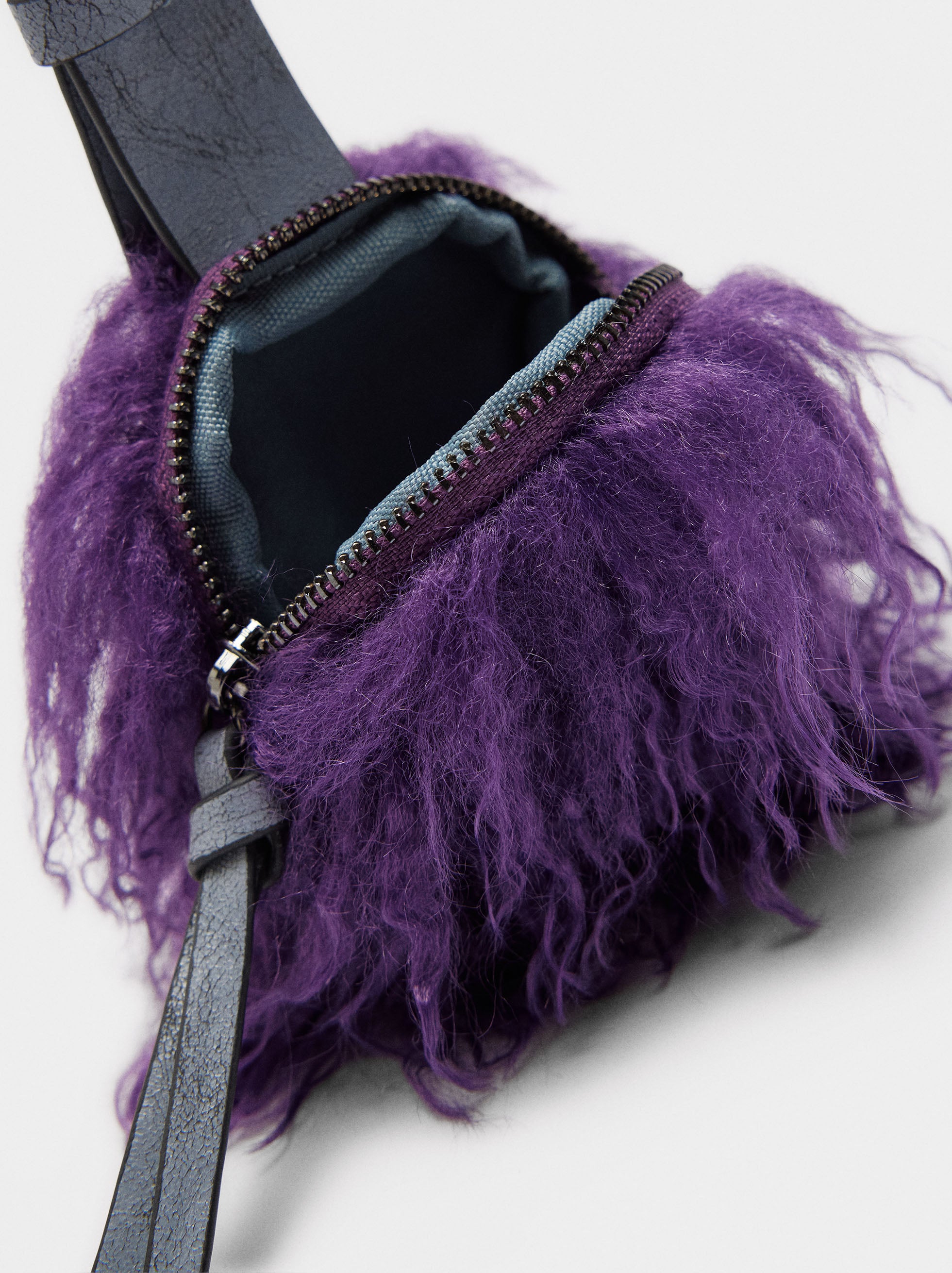 Llavero Charm Monedero Efecto Pelo