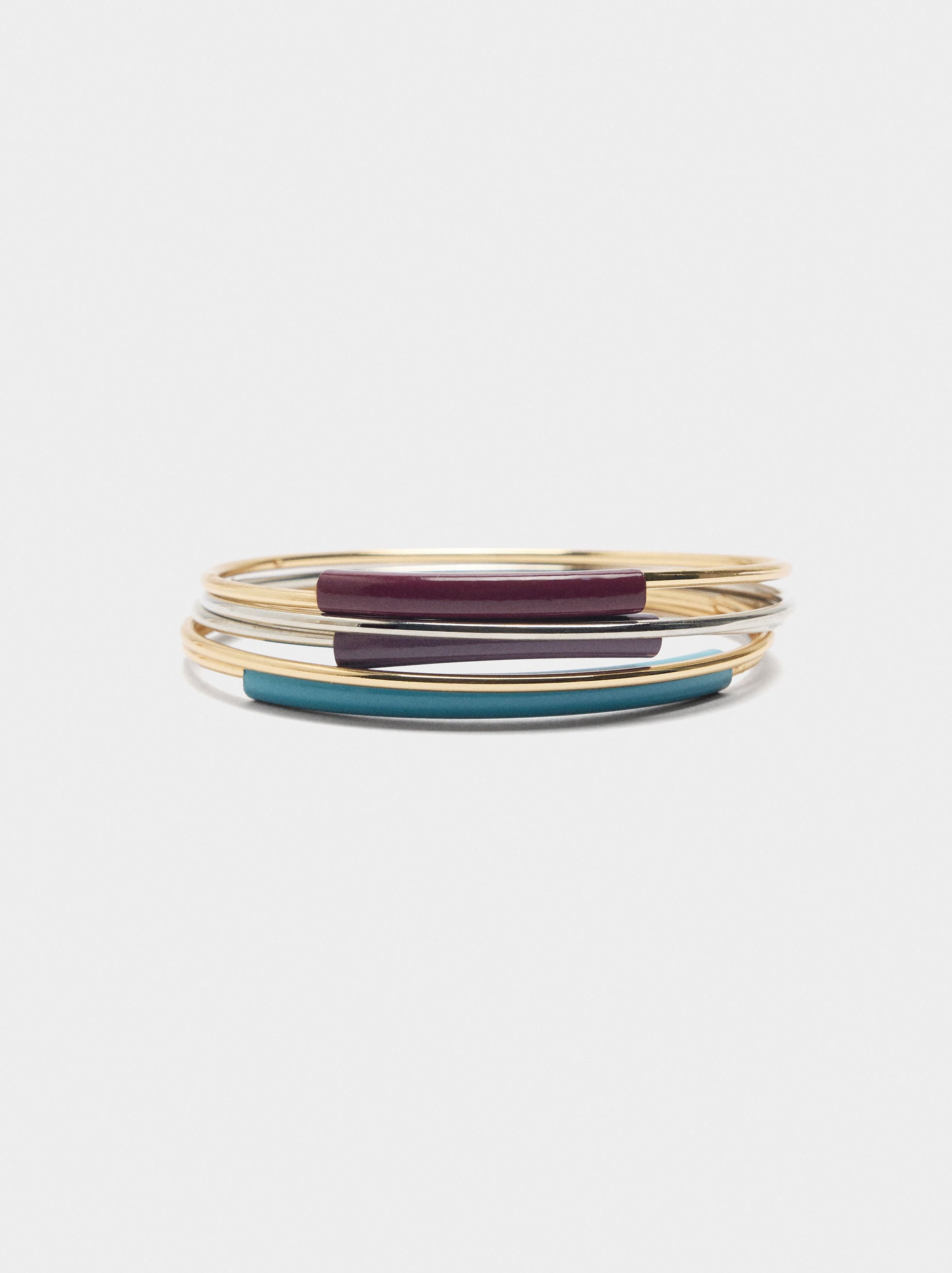Set De Pulseras Con Esmalte
