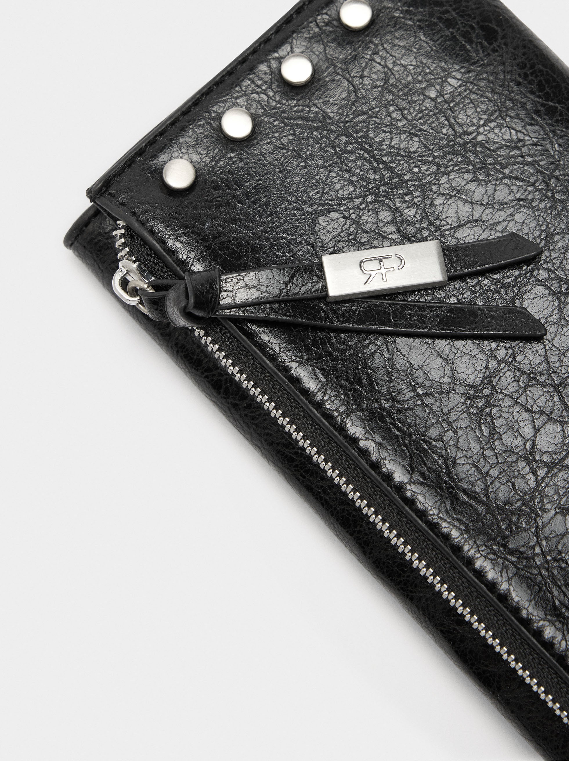 Cartera Con Tachuelas