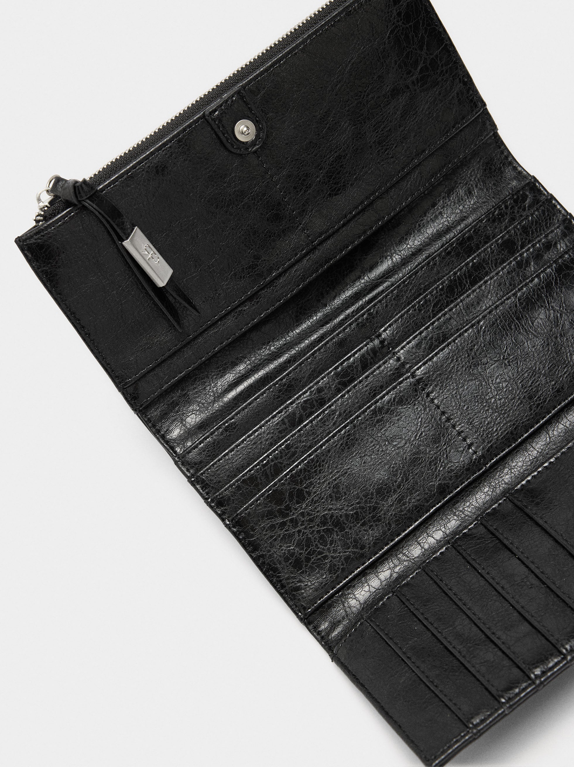 Cartera Con Tachuelas