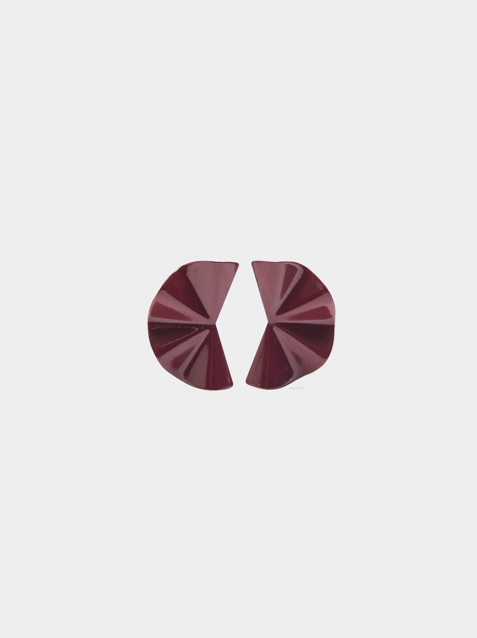 Pendientes Con Relieve Y Esmalte