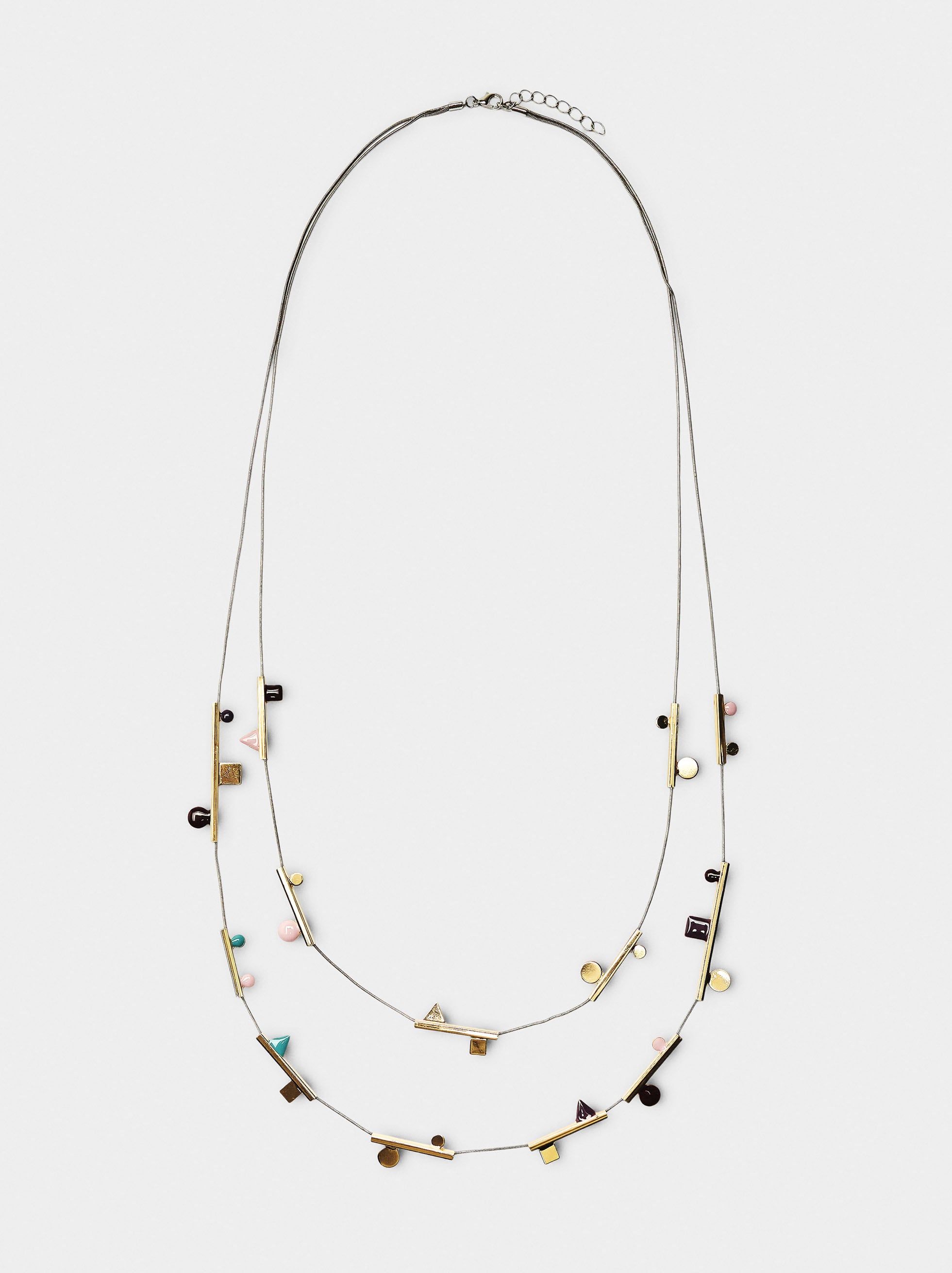 Collar Largo Doble Con Detalles Geométricos