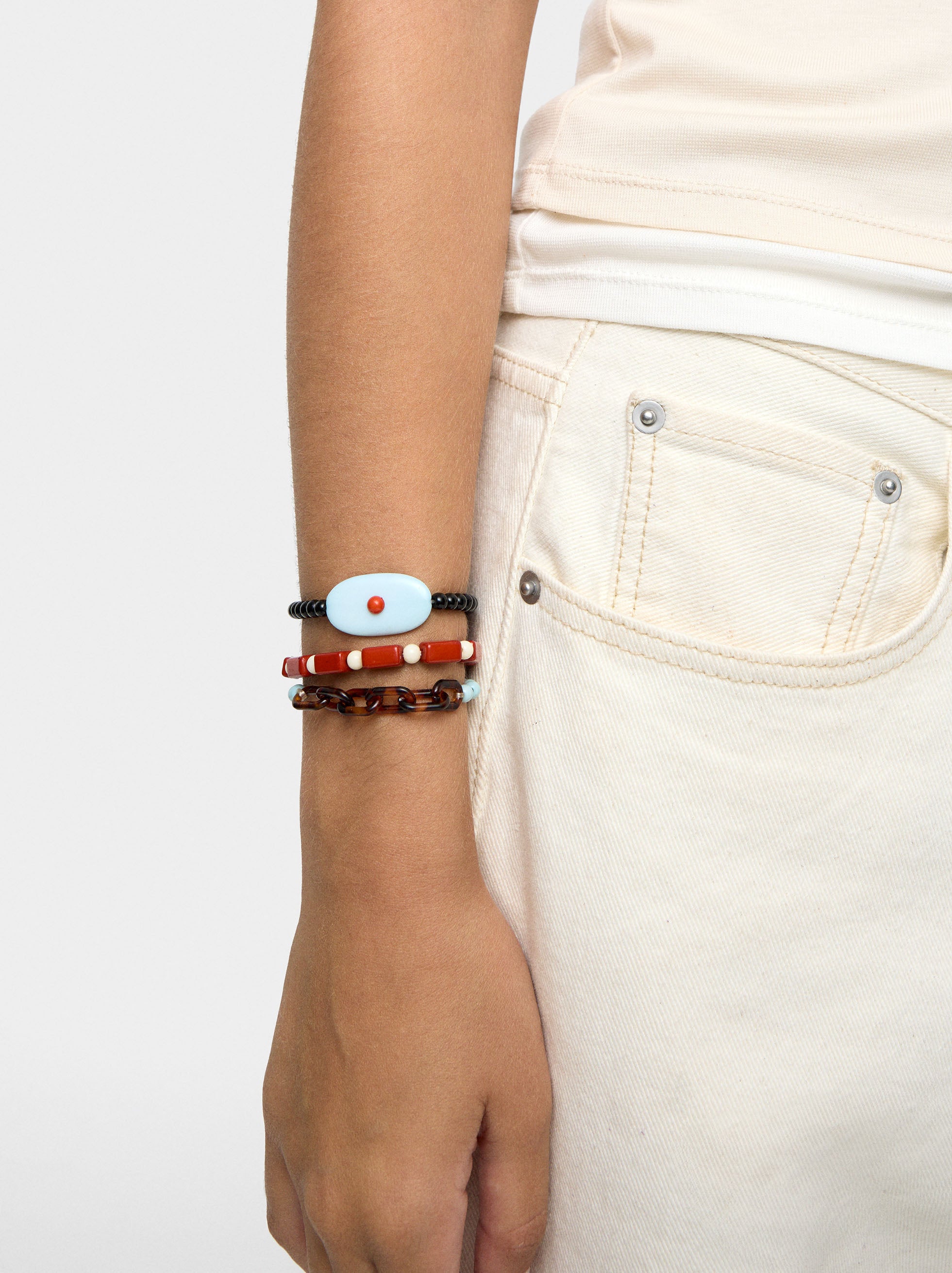 Set De Pulseras Multicolor Con Resina