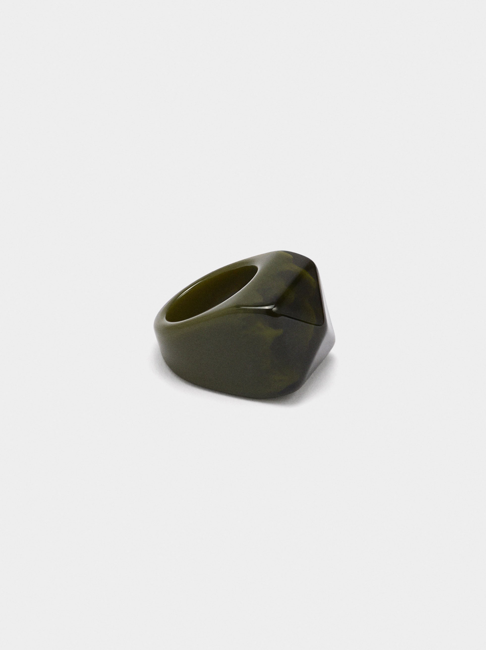Anillo Cuadrado De Resina