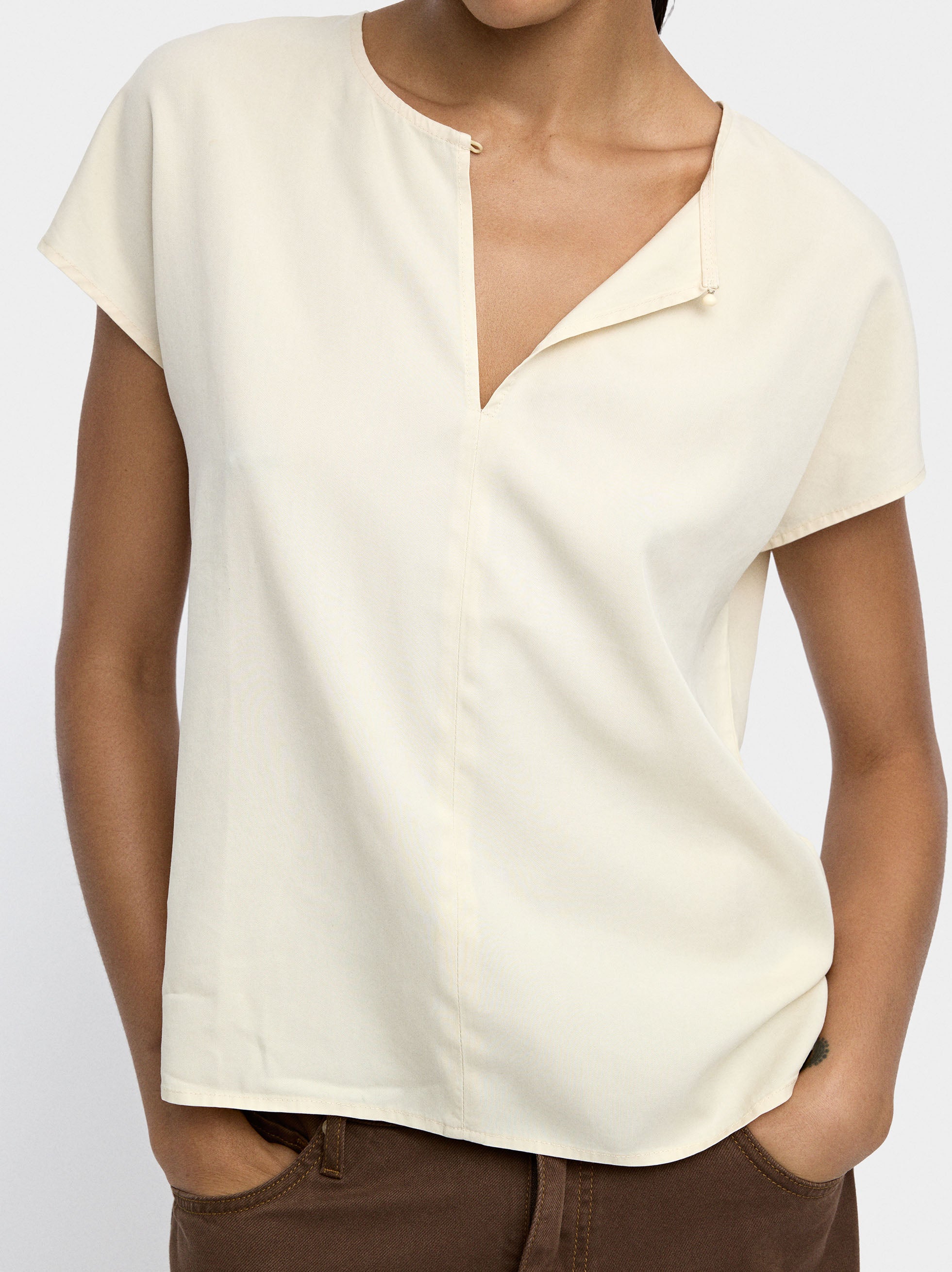 Blusa Con Pespunte 100% Lyocell