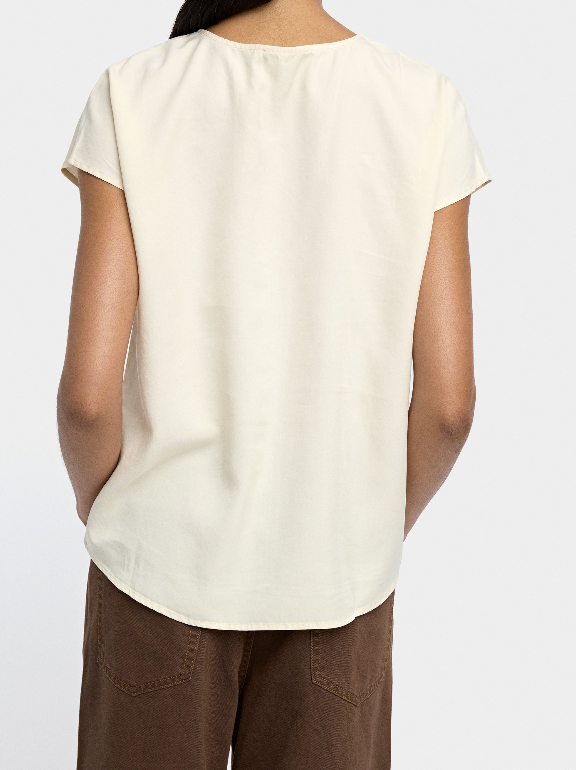 Blusa Con Pespunte 100% Lyocell