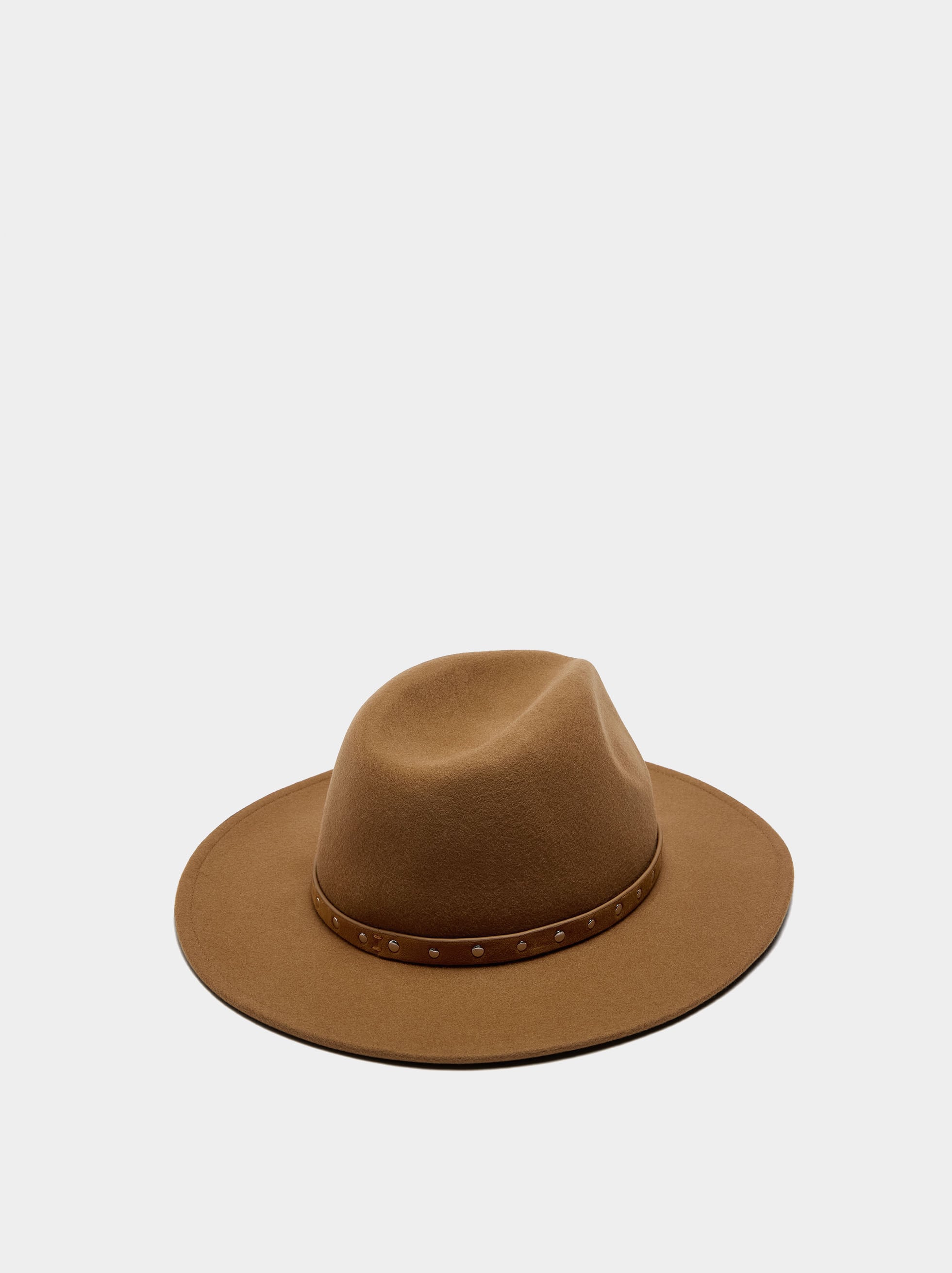 Sombrero De Lana Con Cinturón Y Tachuelas