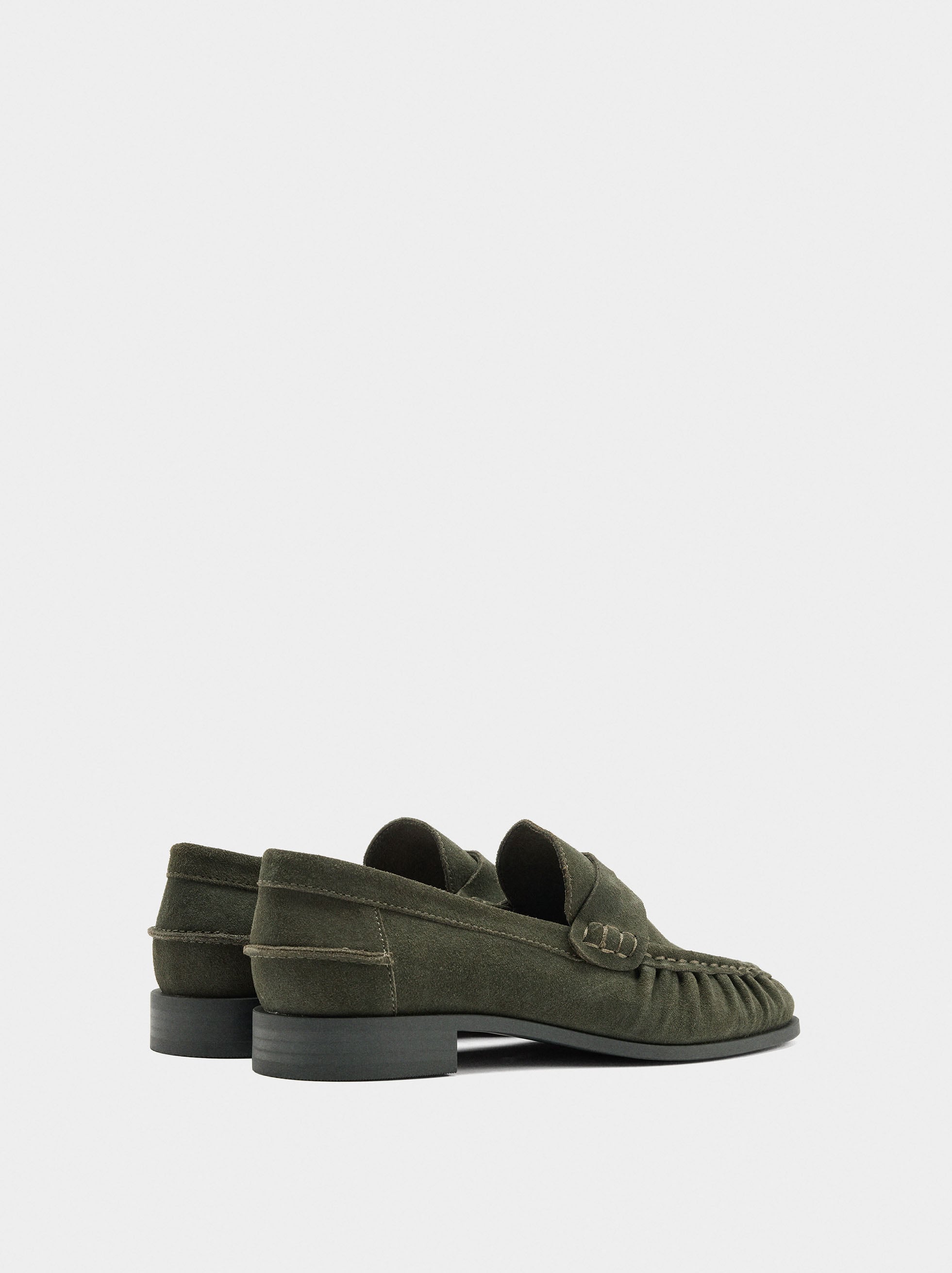Mocasines De Piel Con Pespuntes