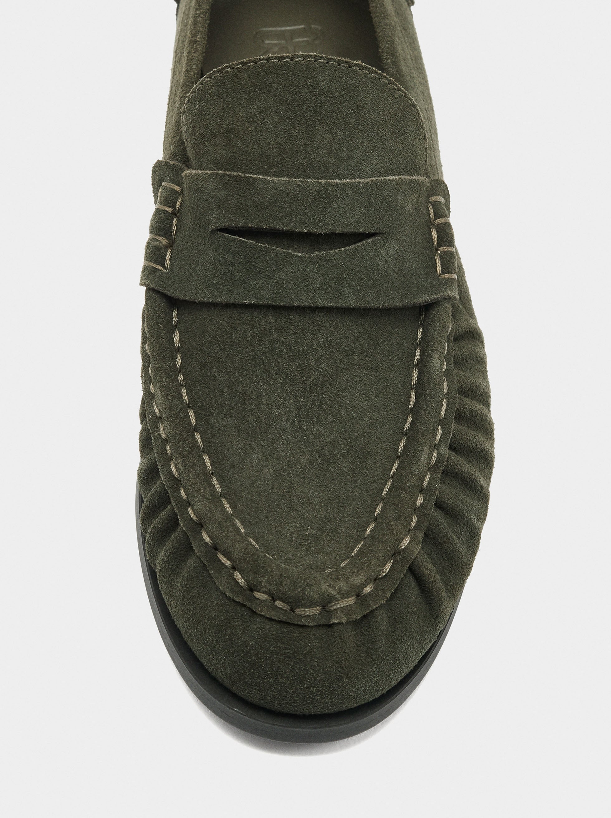 Mocasines De Piel Con Pespuntes