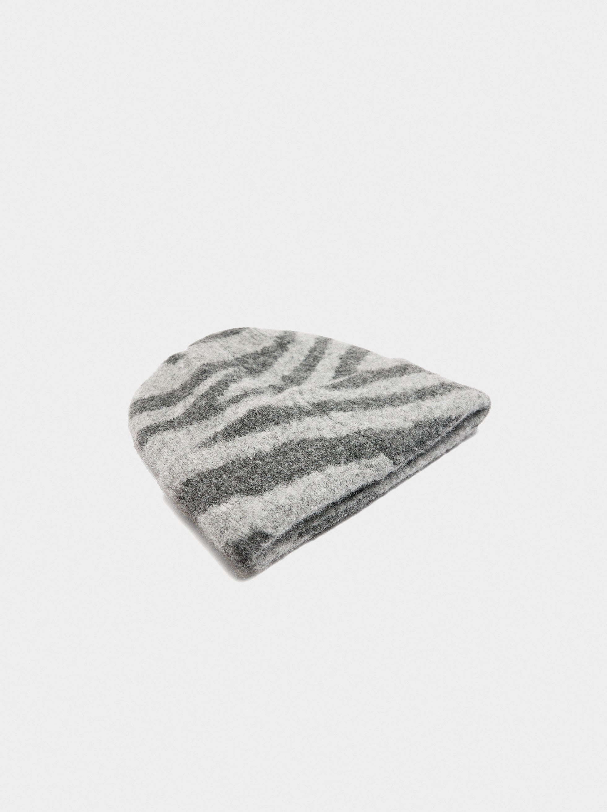 Gorro Estampado Animal Con Dobladillo