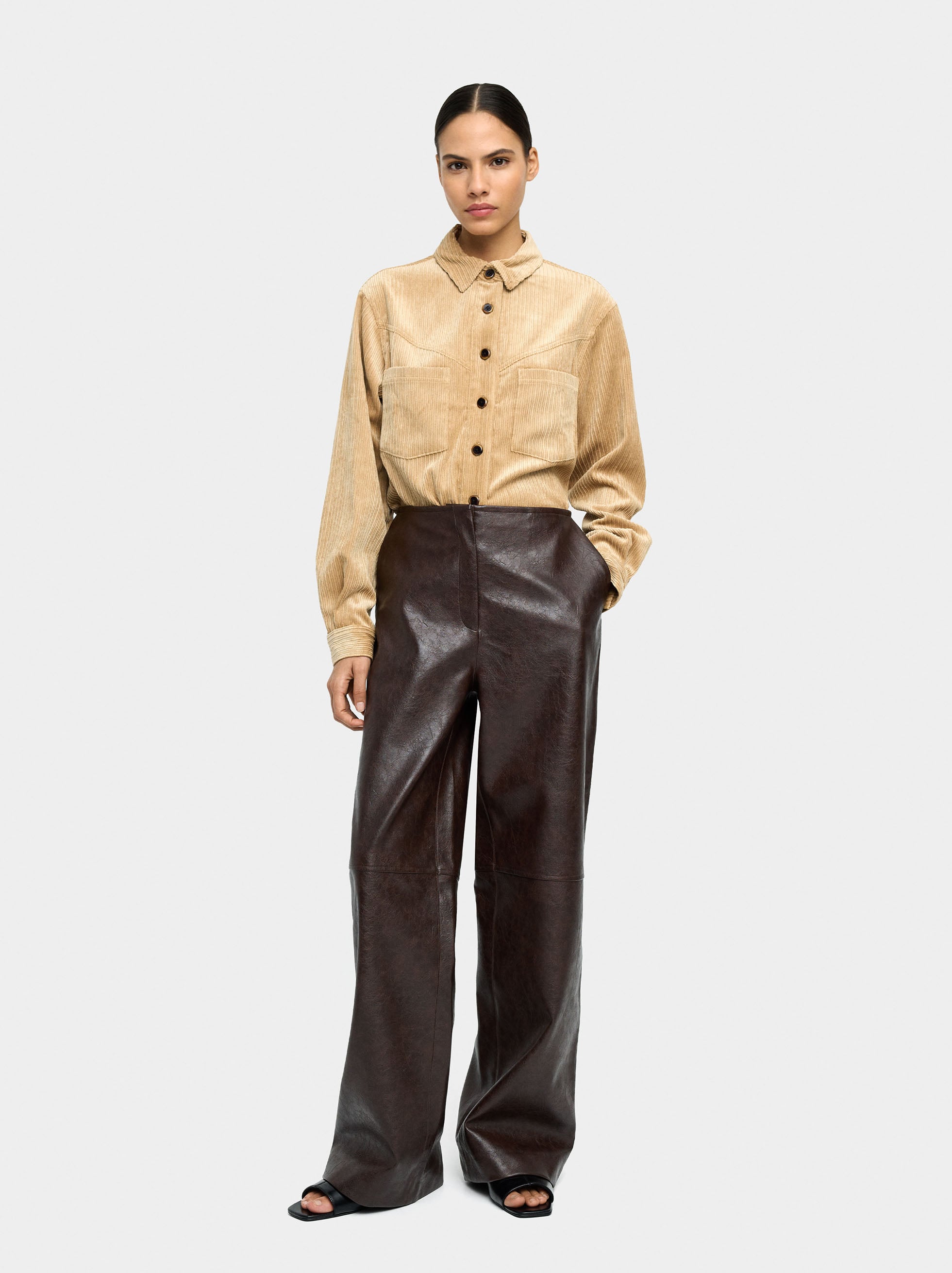 Pantalón Efecto Piel