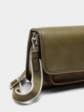 Bolso Bandolera Con Textura Y Solapa