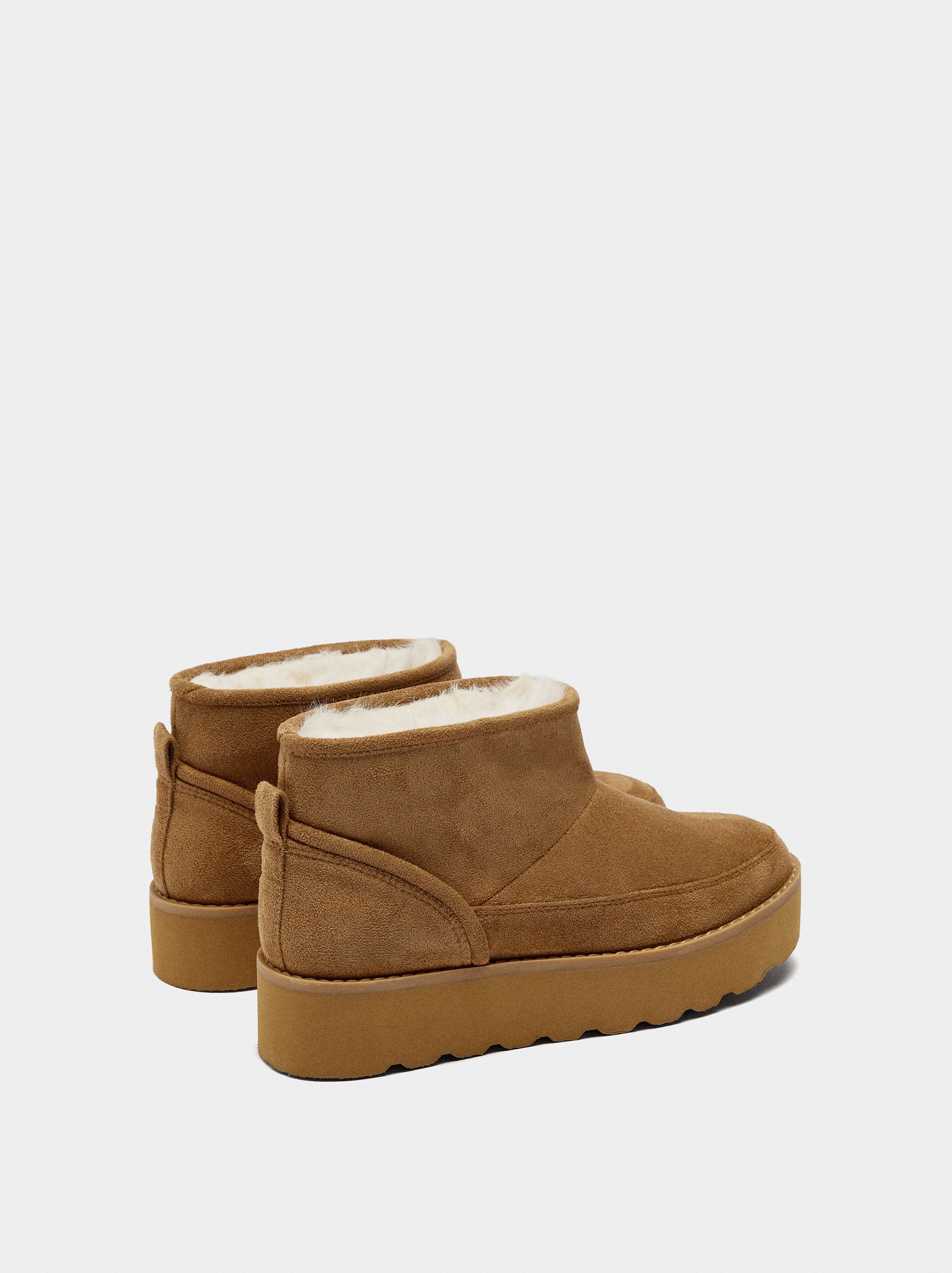 Botines Efecto Piel Con Forro