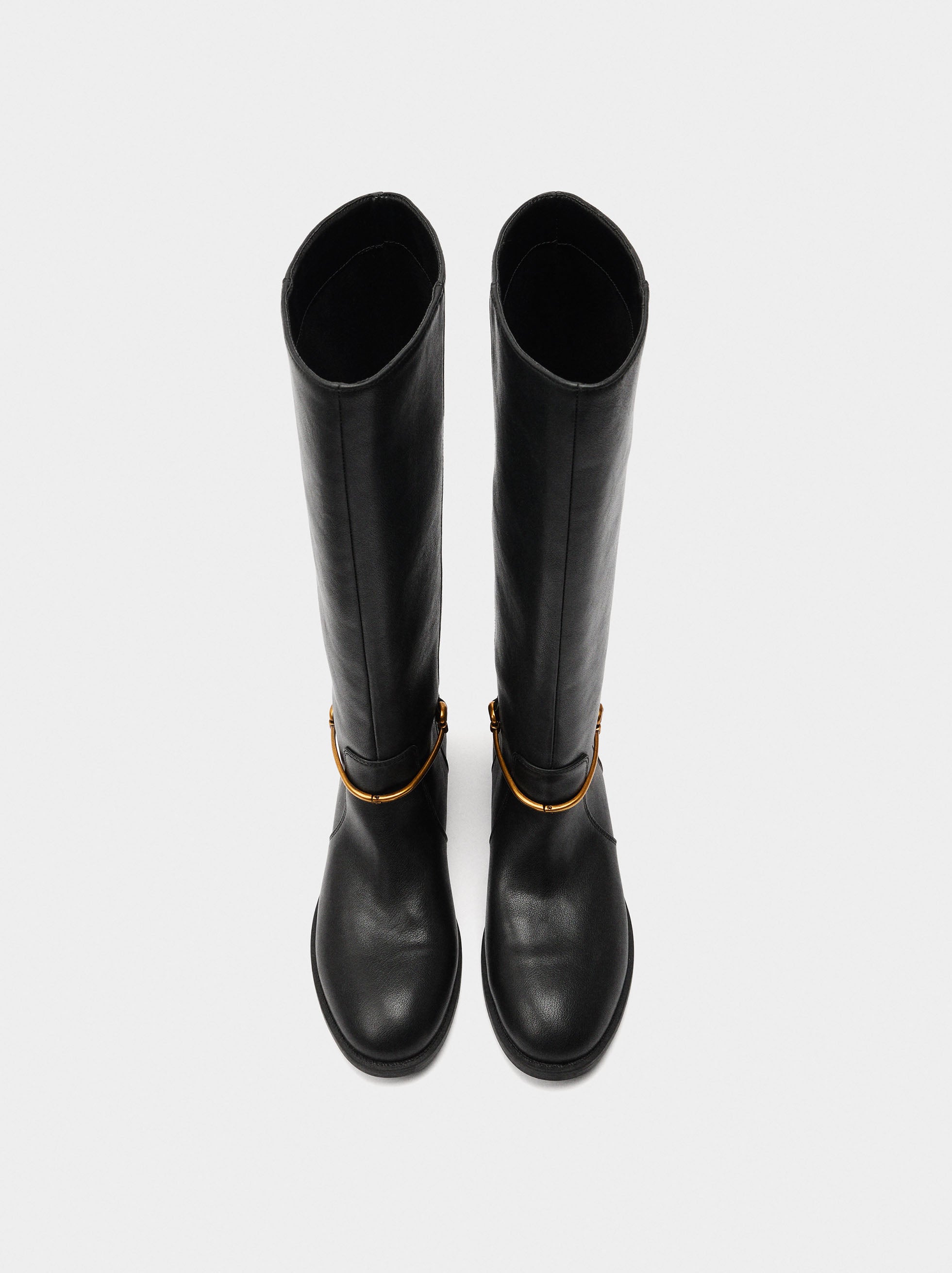 Botas Altas Con Detalle Metálico