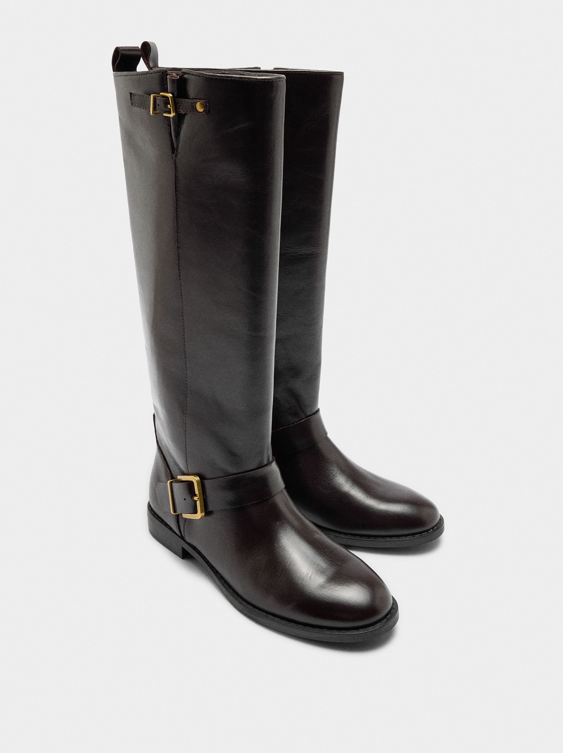Botas Altas De Piel Con Hebillas