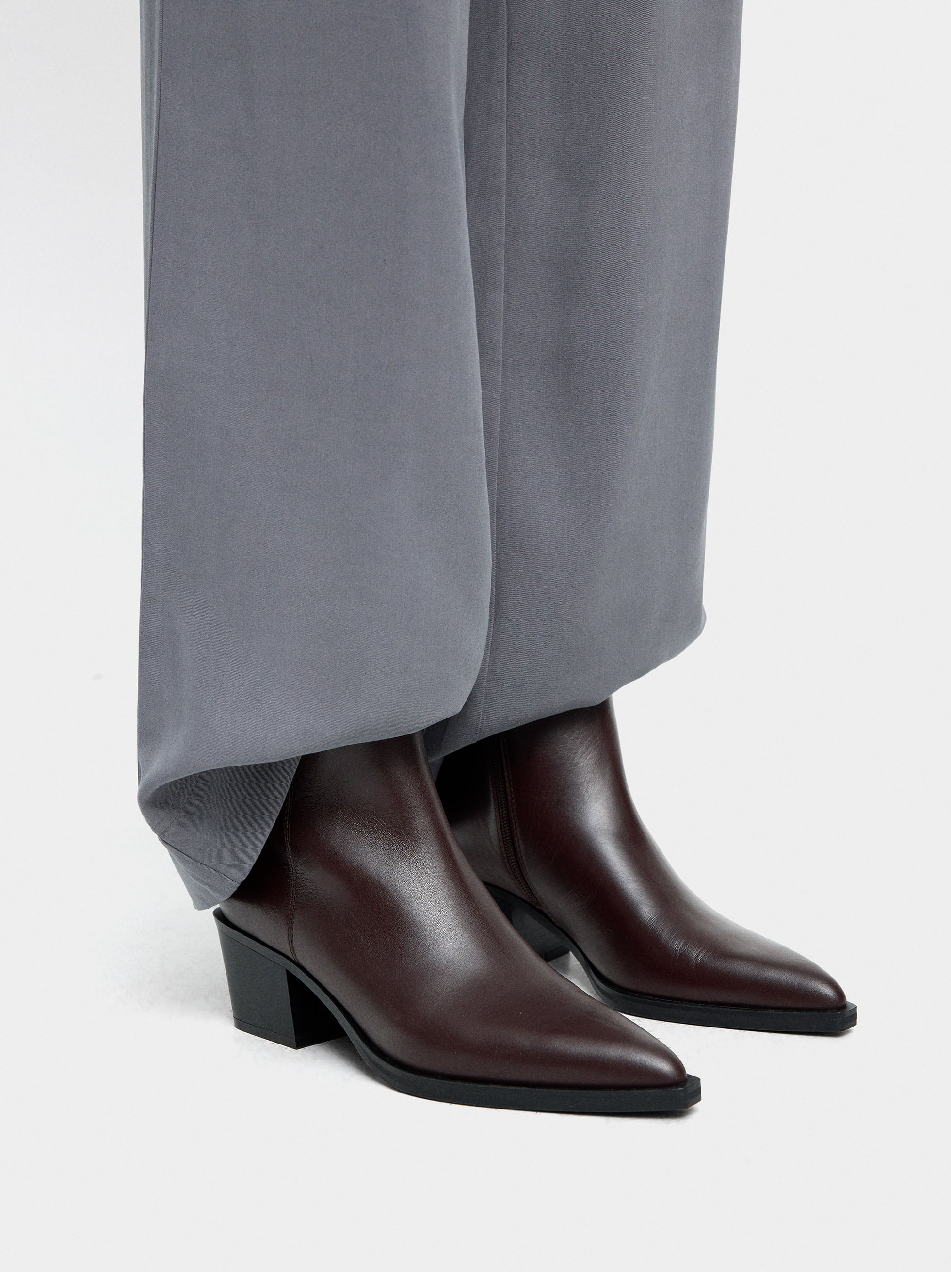 Botines De Piel Tacón Ancho