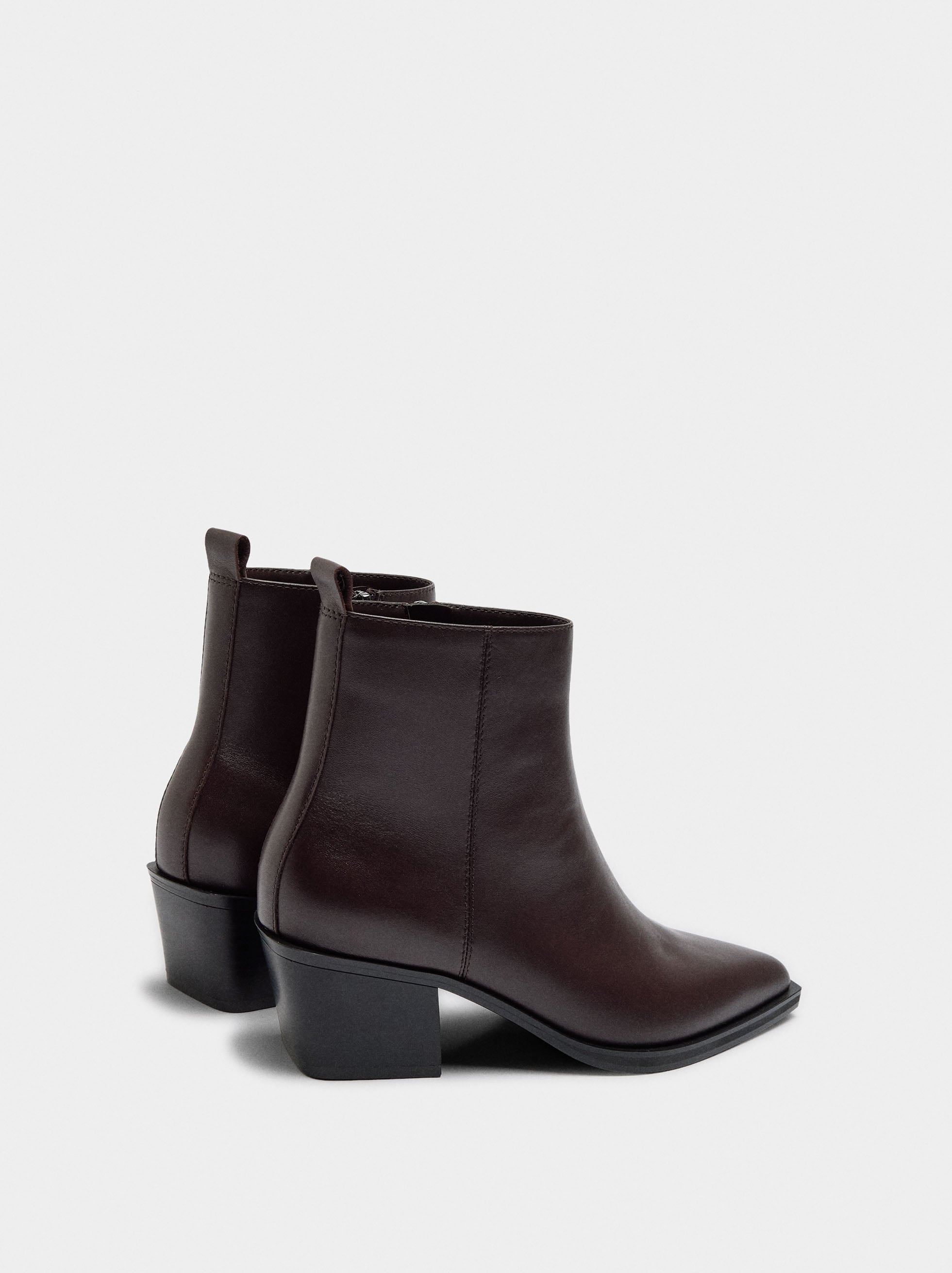 Botines De Piel Tacón Ancho