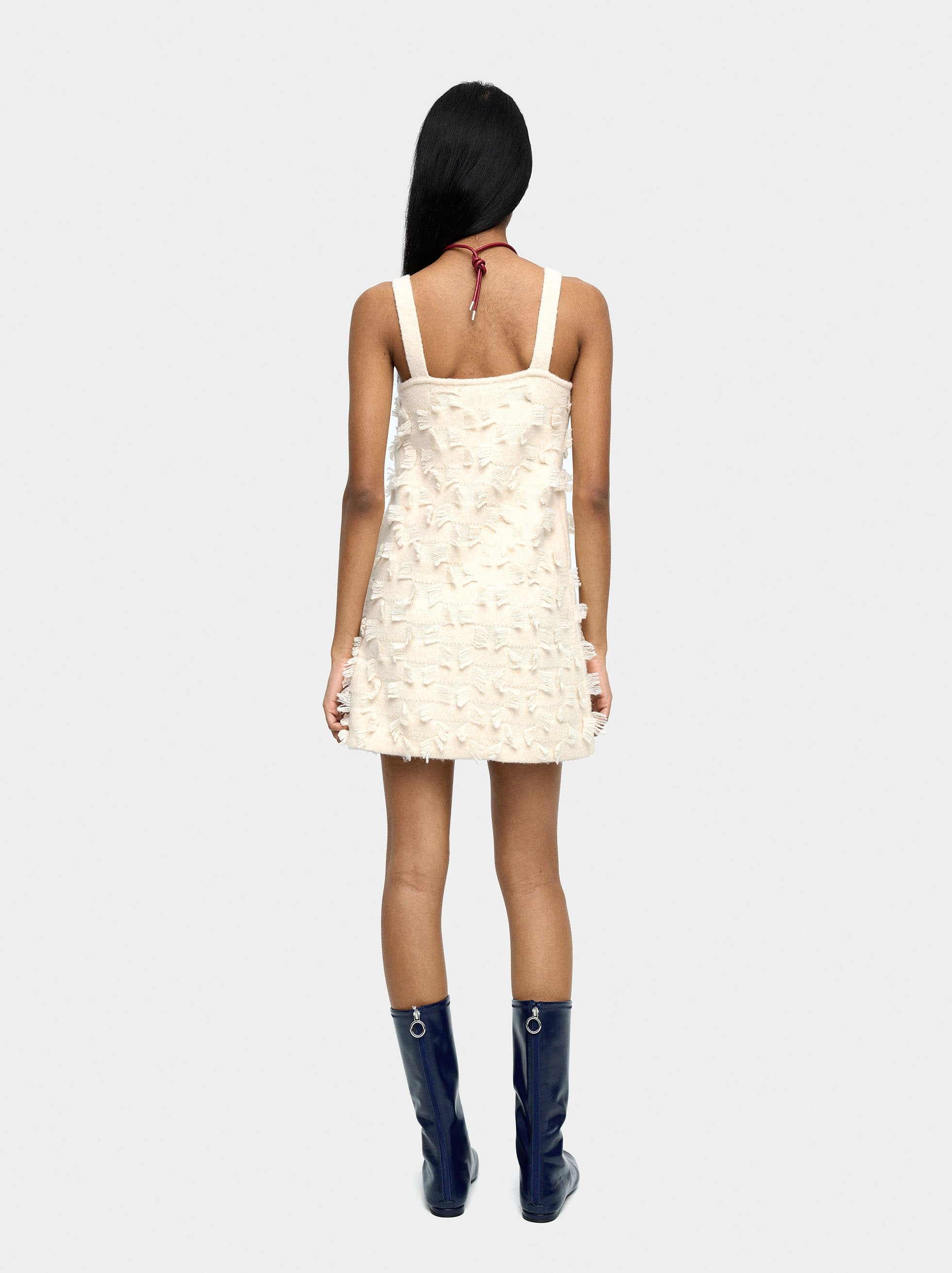 Vestido Corto De Punto Con Flecos