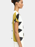 Camiseta Estampada Con Escote En Pico