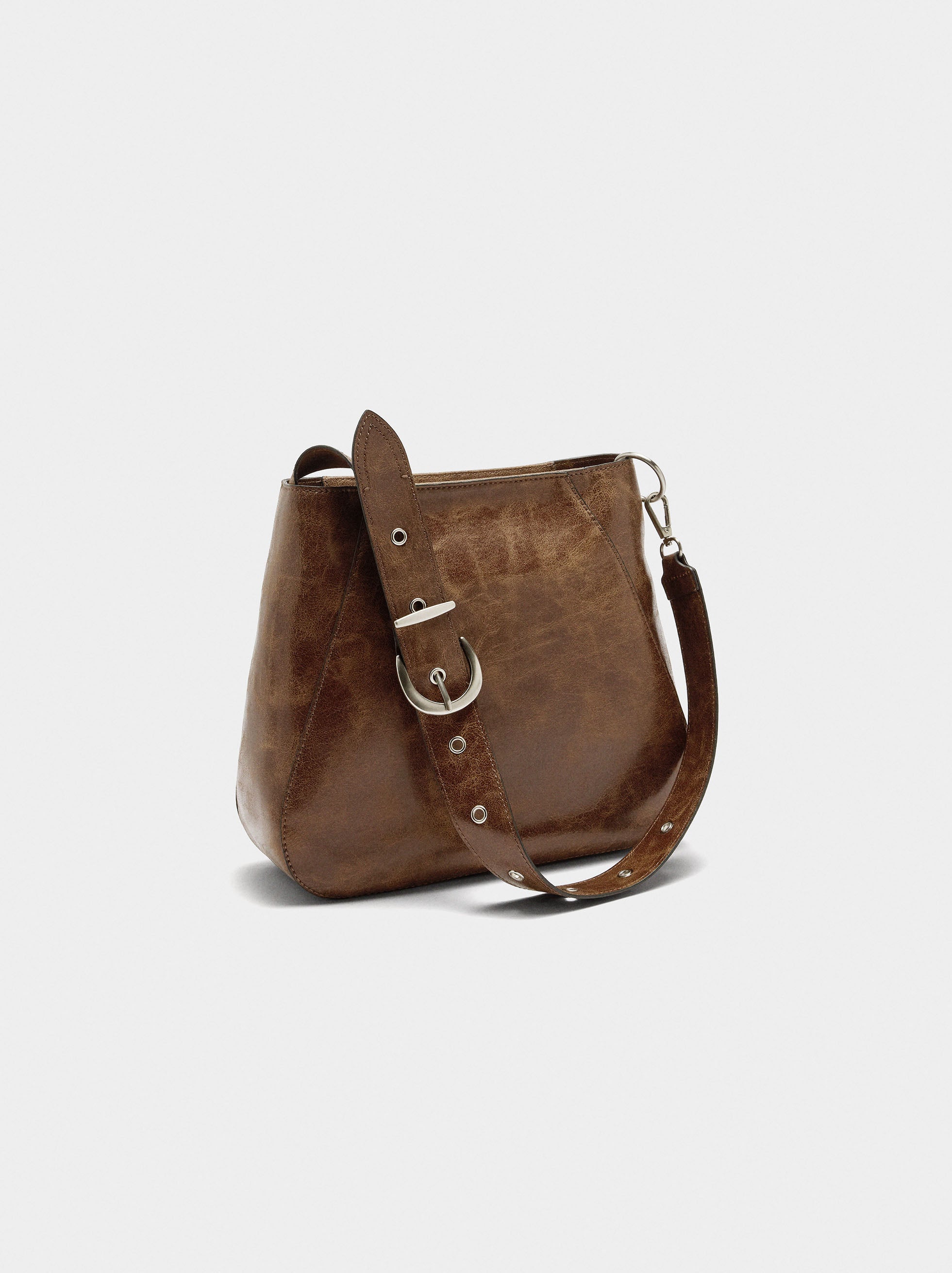 Bolso De Hombro Con Tachuelas