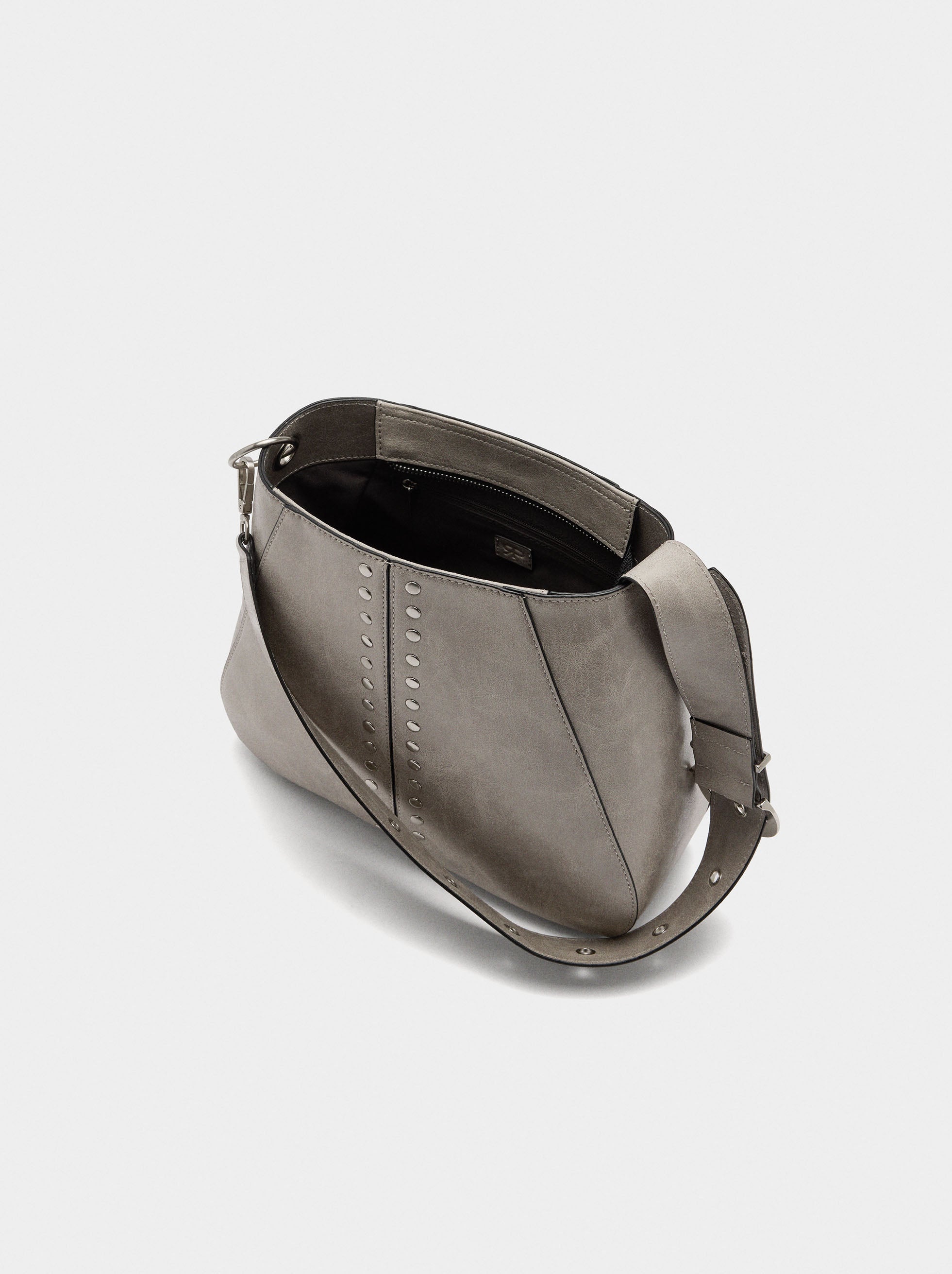 Bolso De Hombro Con Tachuelas