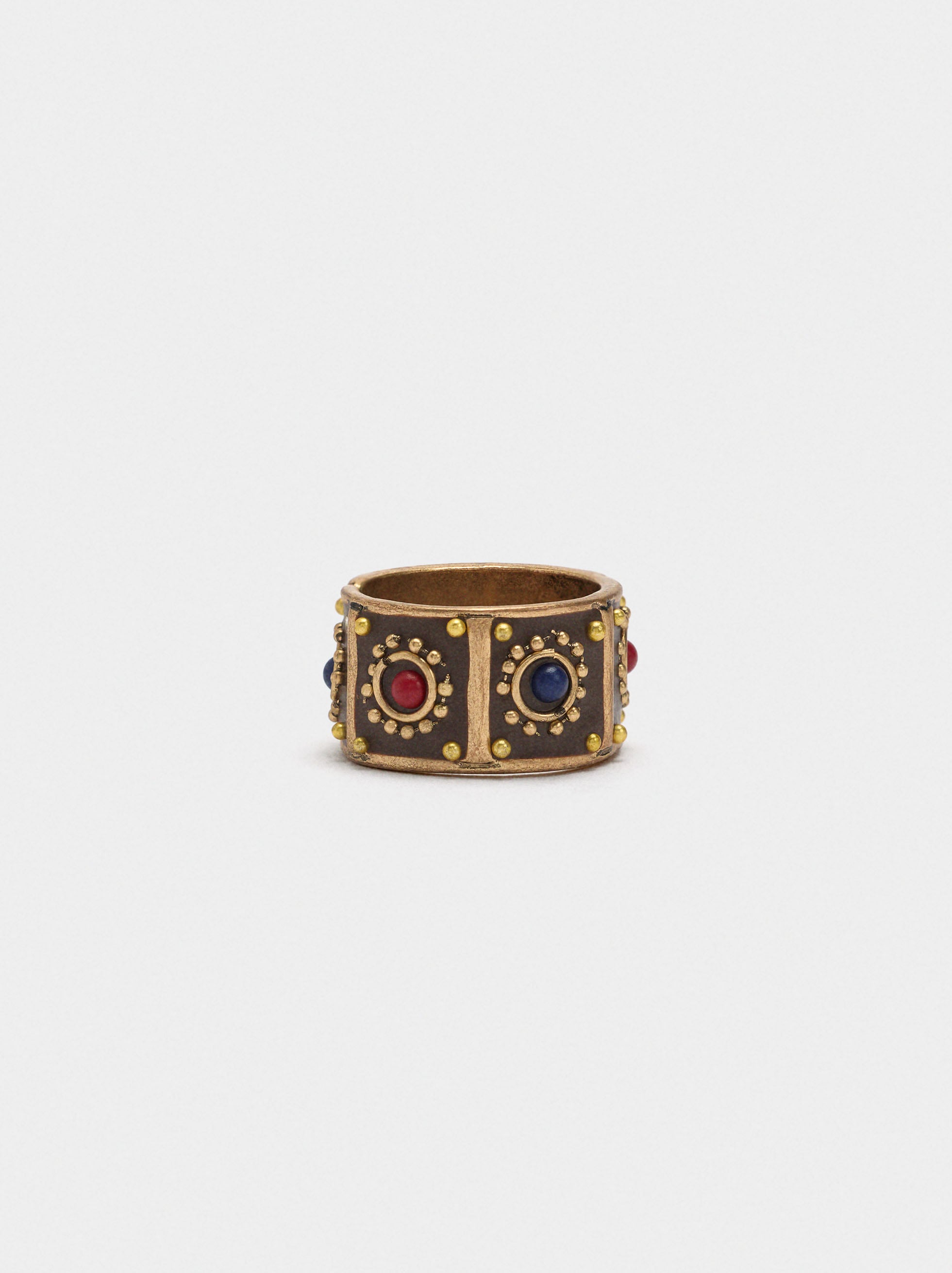 Anillo Con Detalles De Resina Y Arcilla