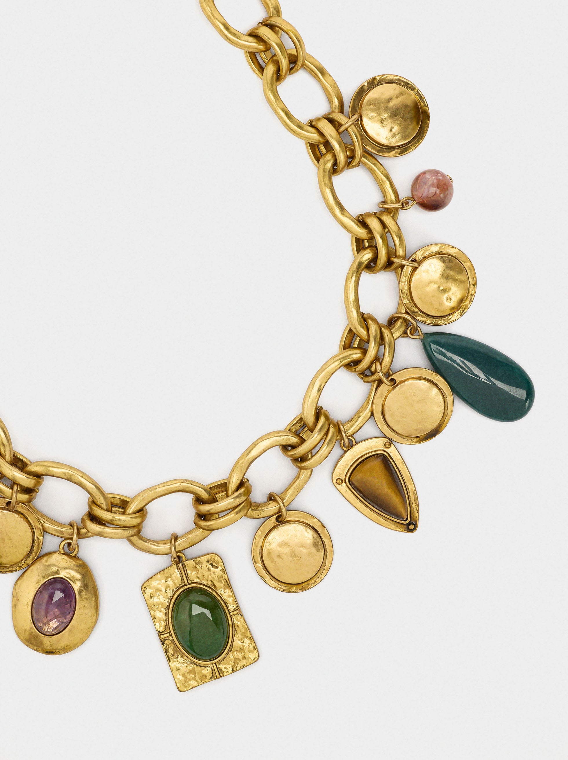Collar Corto De Eslabones Y Colgantes Con Piedras