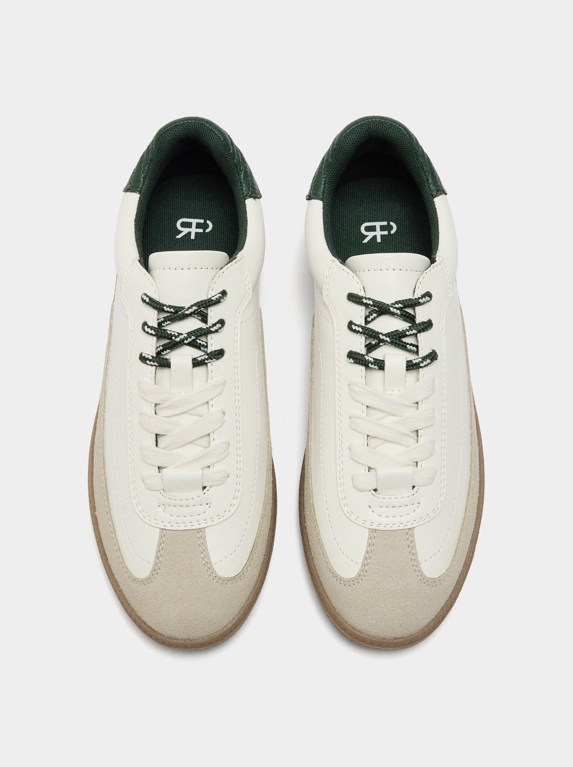 Zapatillas Con Contraste