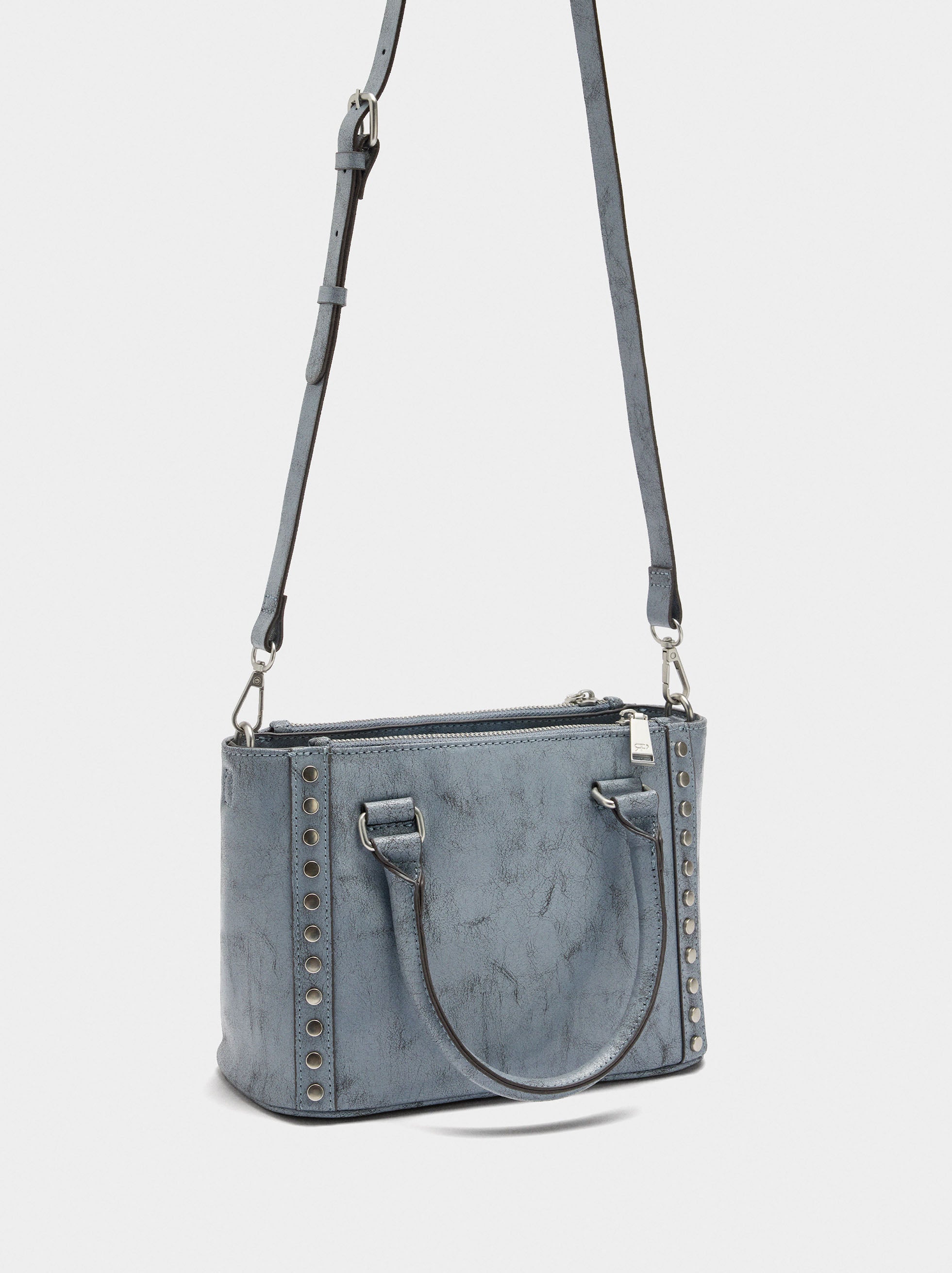Bolso Tote Con Tachuelas