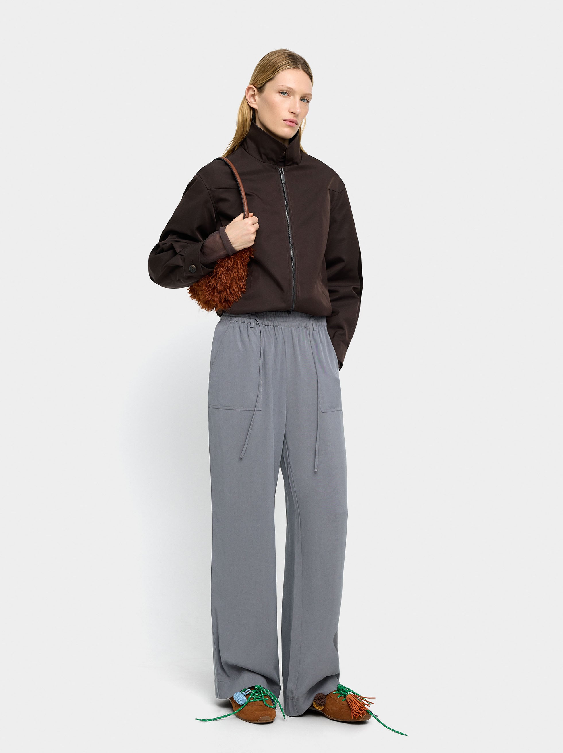 Pantalón Con Cintura Elástica Y Bolsillos