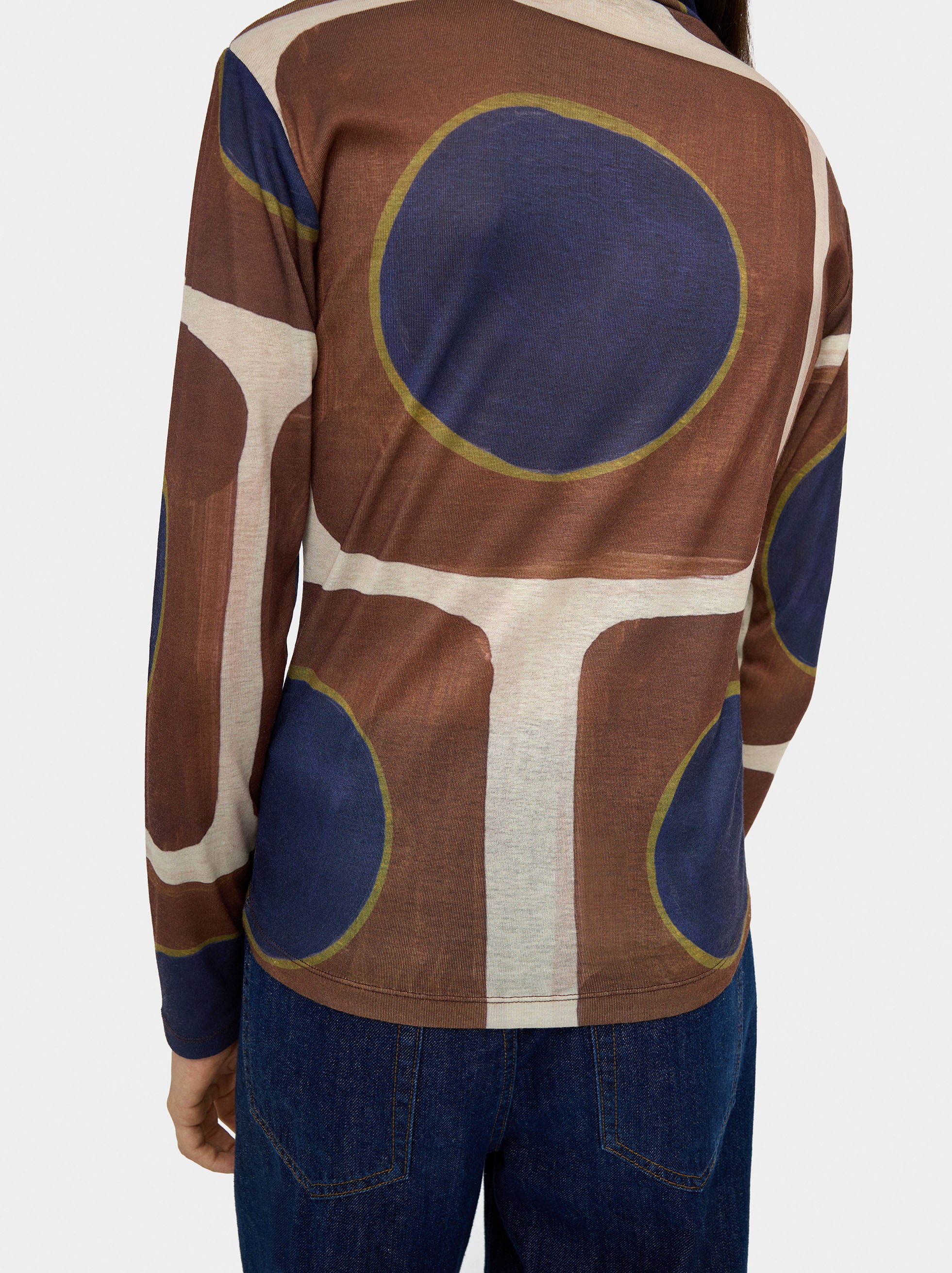 Top Estampado De Cuello Alto