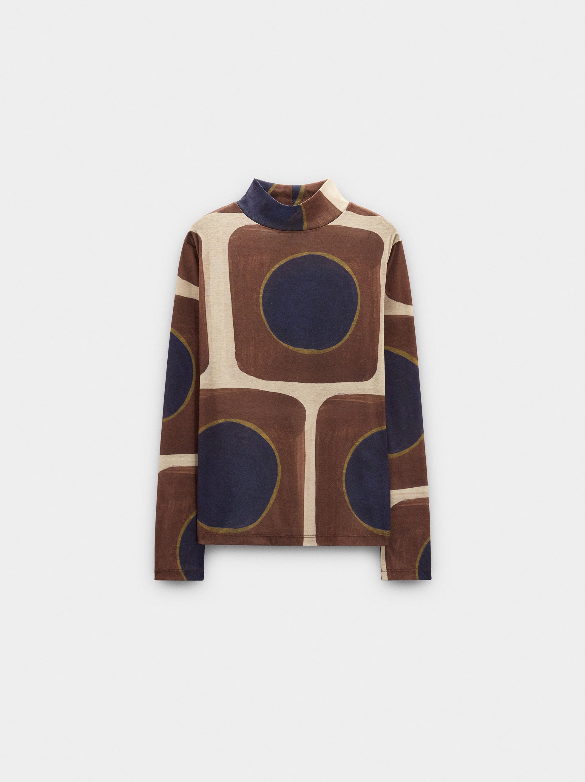 Top Estampado De Cuello Alto
