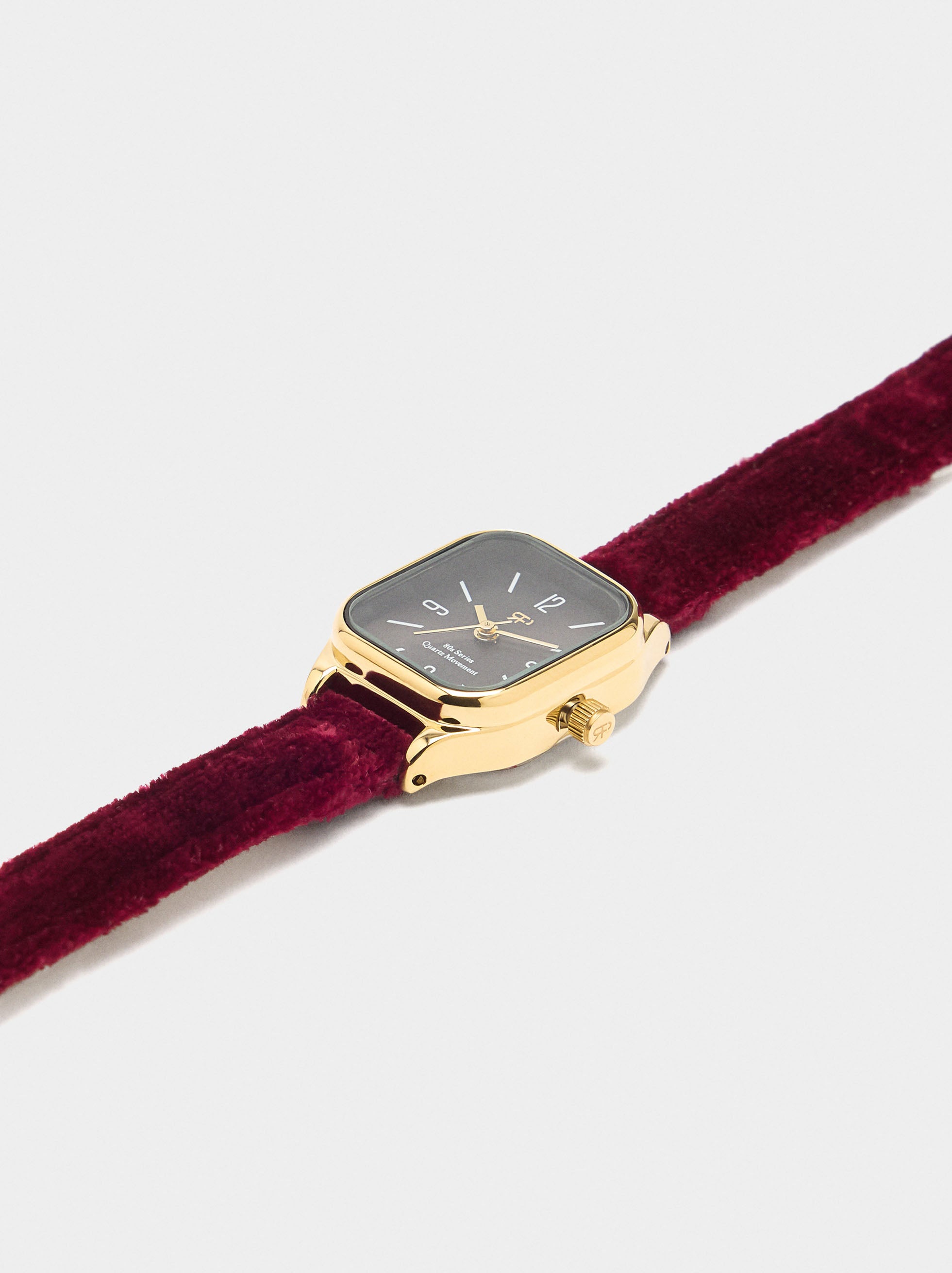 Reloj Cuadrado Pulsera Efecto Terciopelo