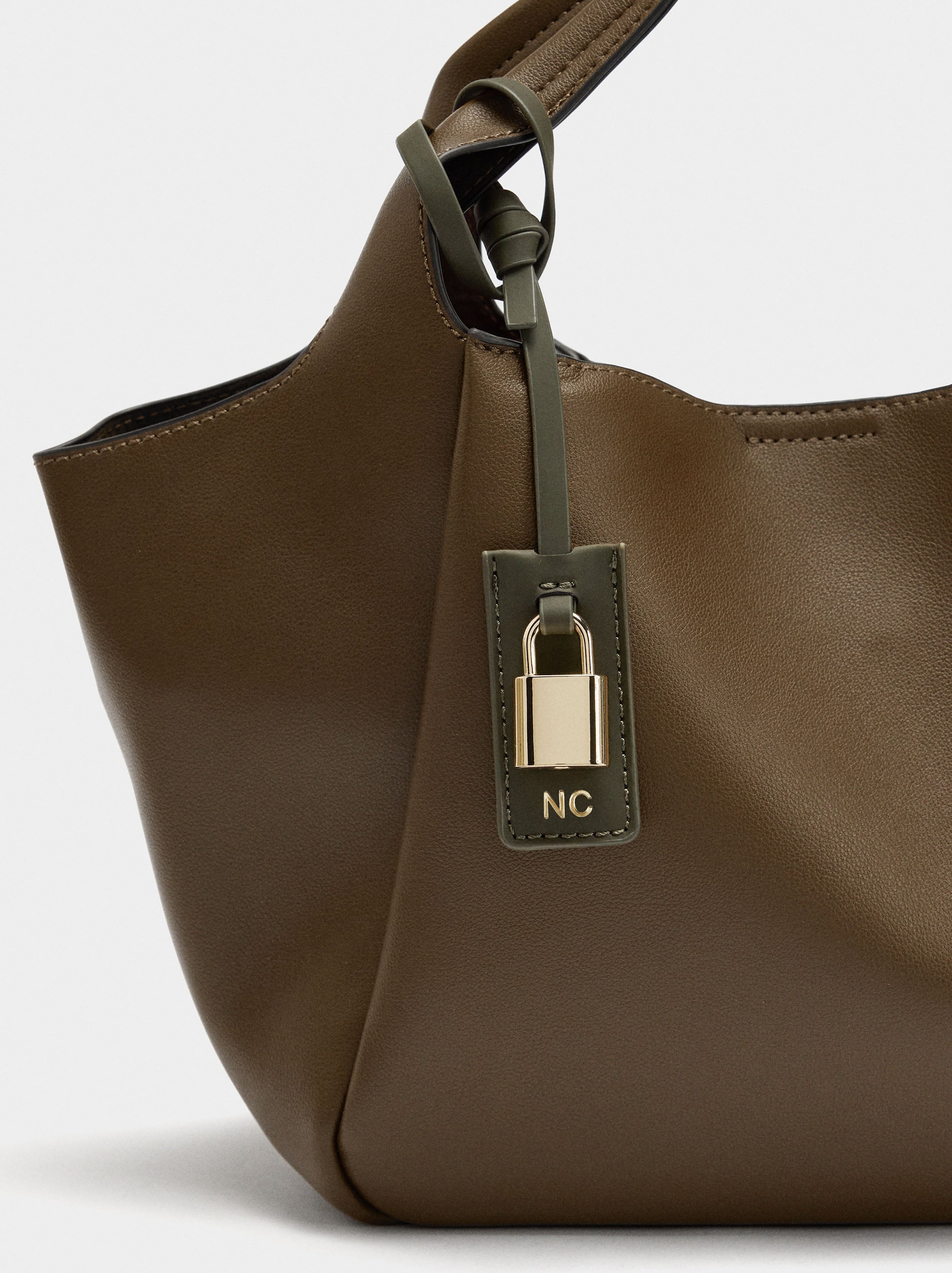 Bolso Tote Con Penduro