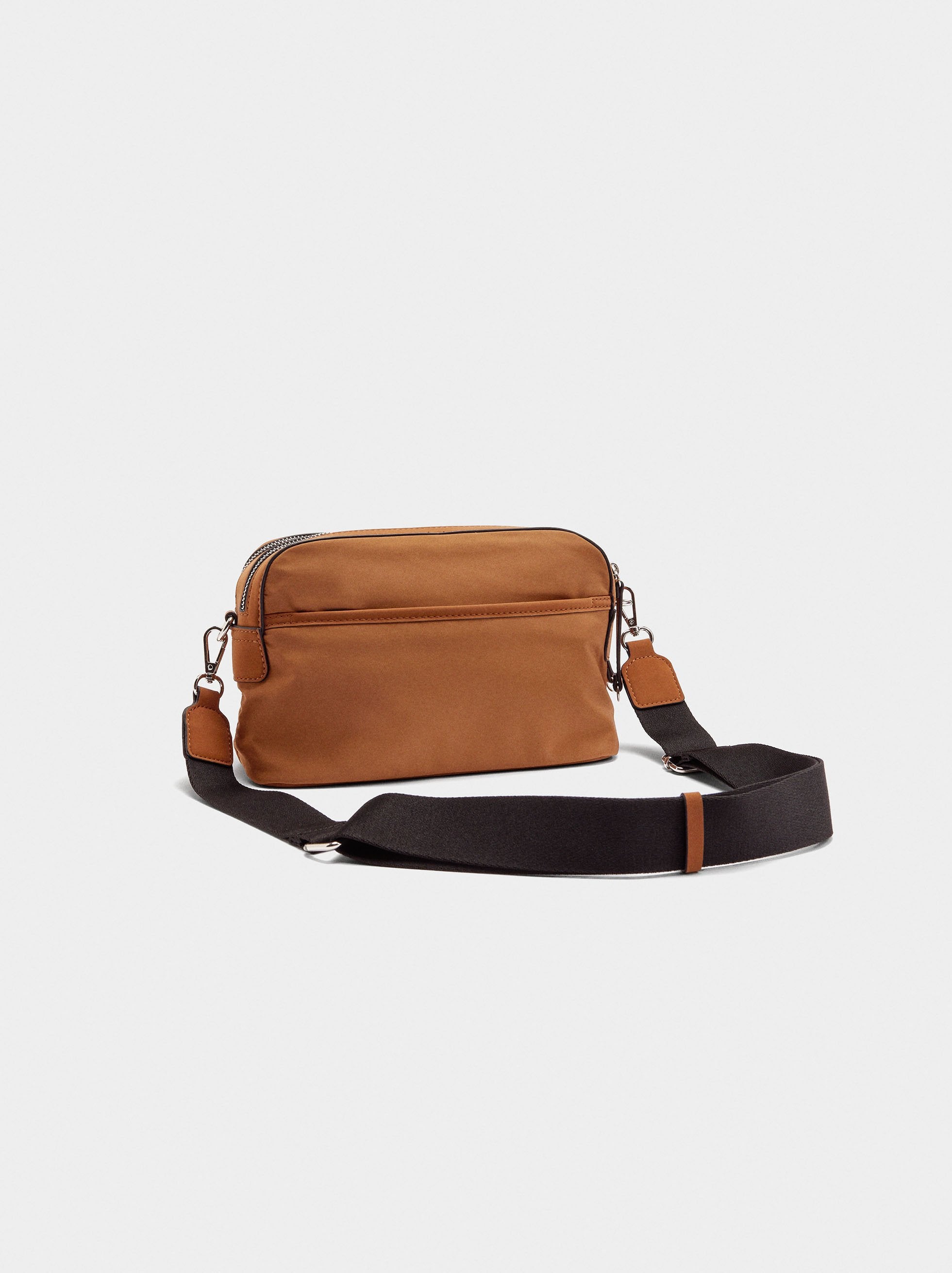 Bolso Bandolera De Nylon Con Solapa