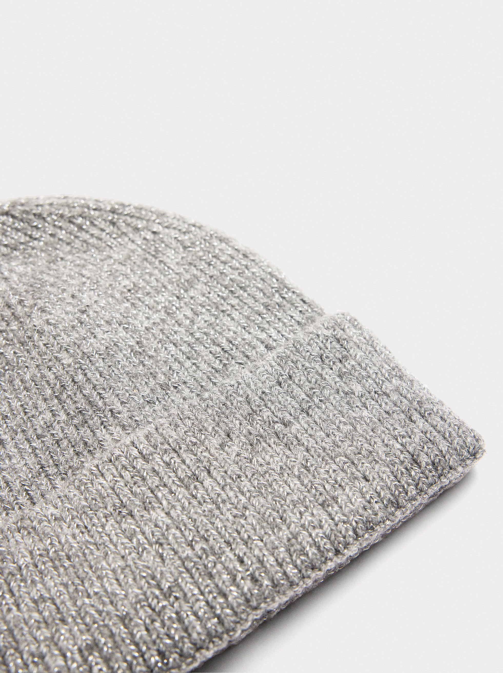 Gorro De Punto Lurex Con Dobladillo