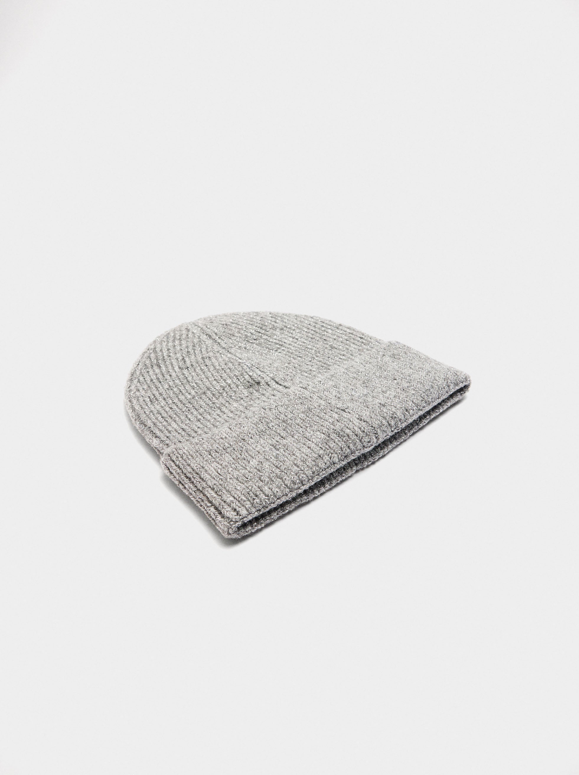 Gorro De Punto Lurex Con Dobladillo