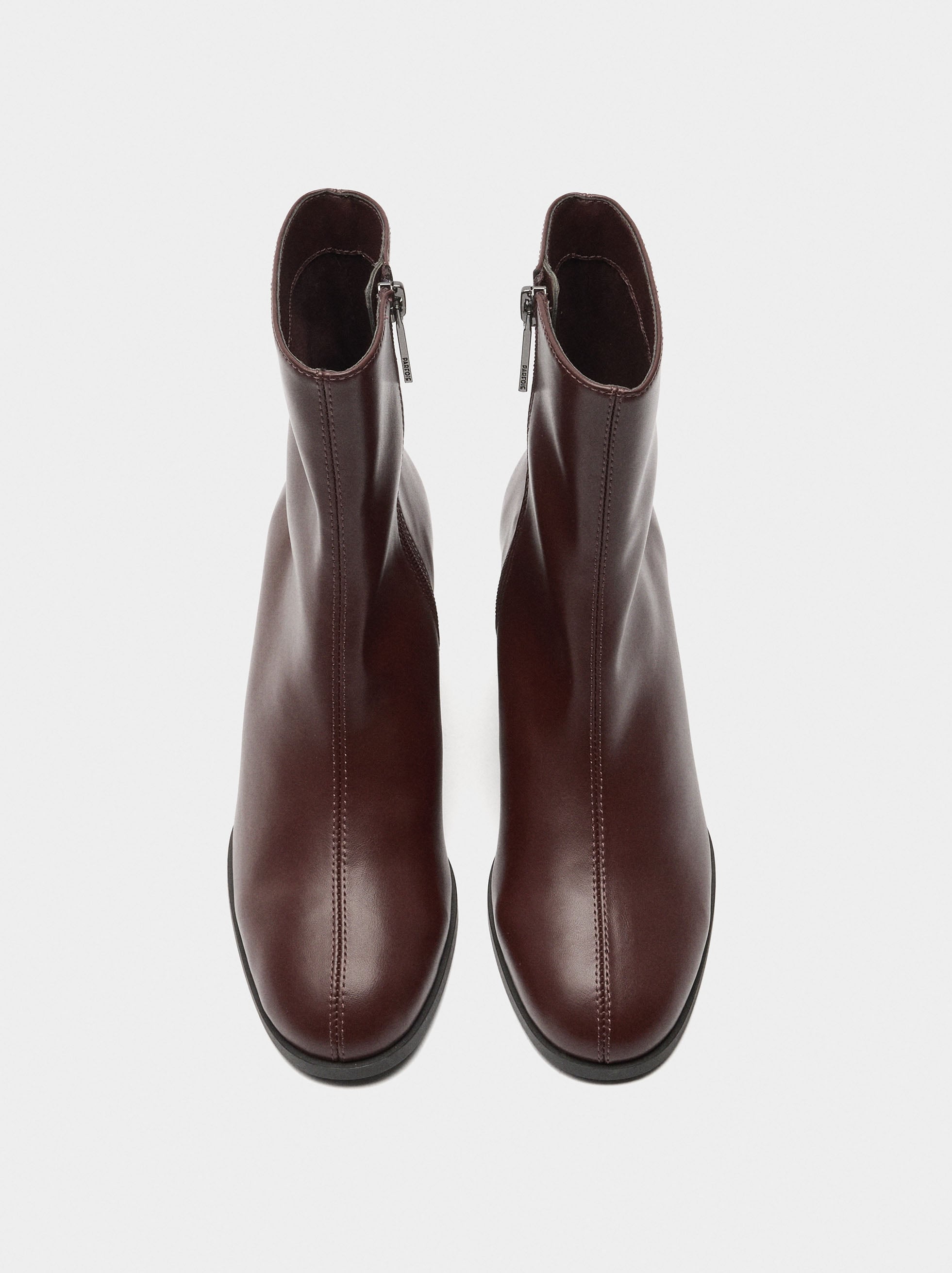 Botines De Tacón Ancho Con Pespuntes