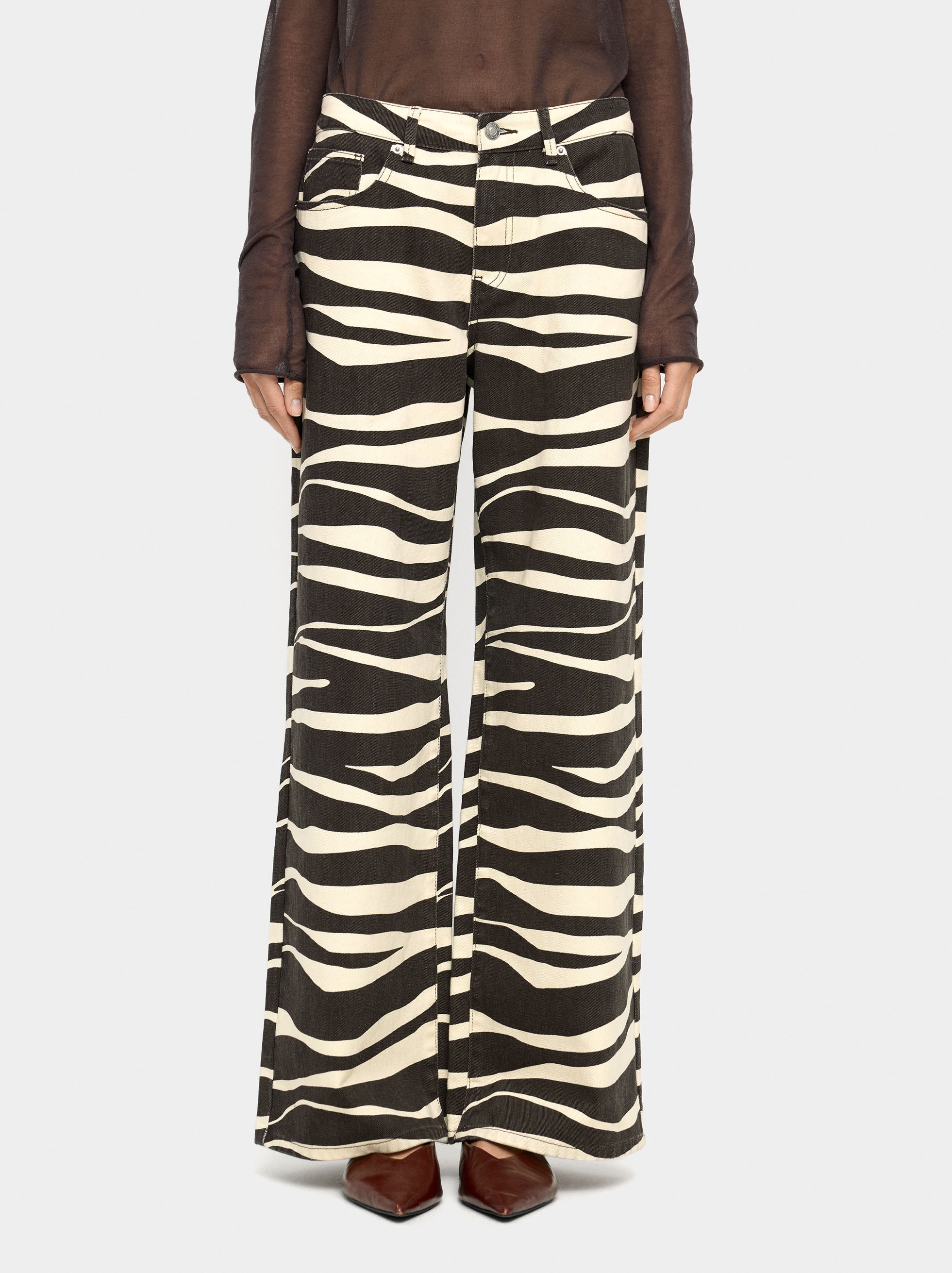 Pantalón Vaquero Estampado Animal