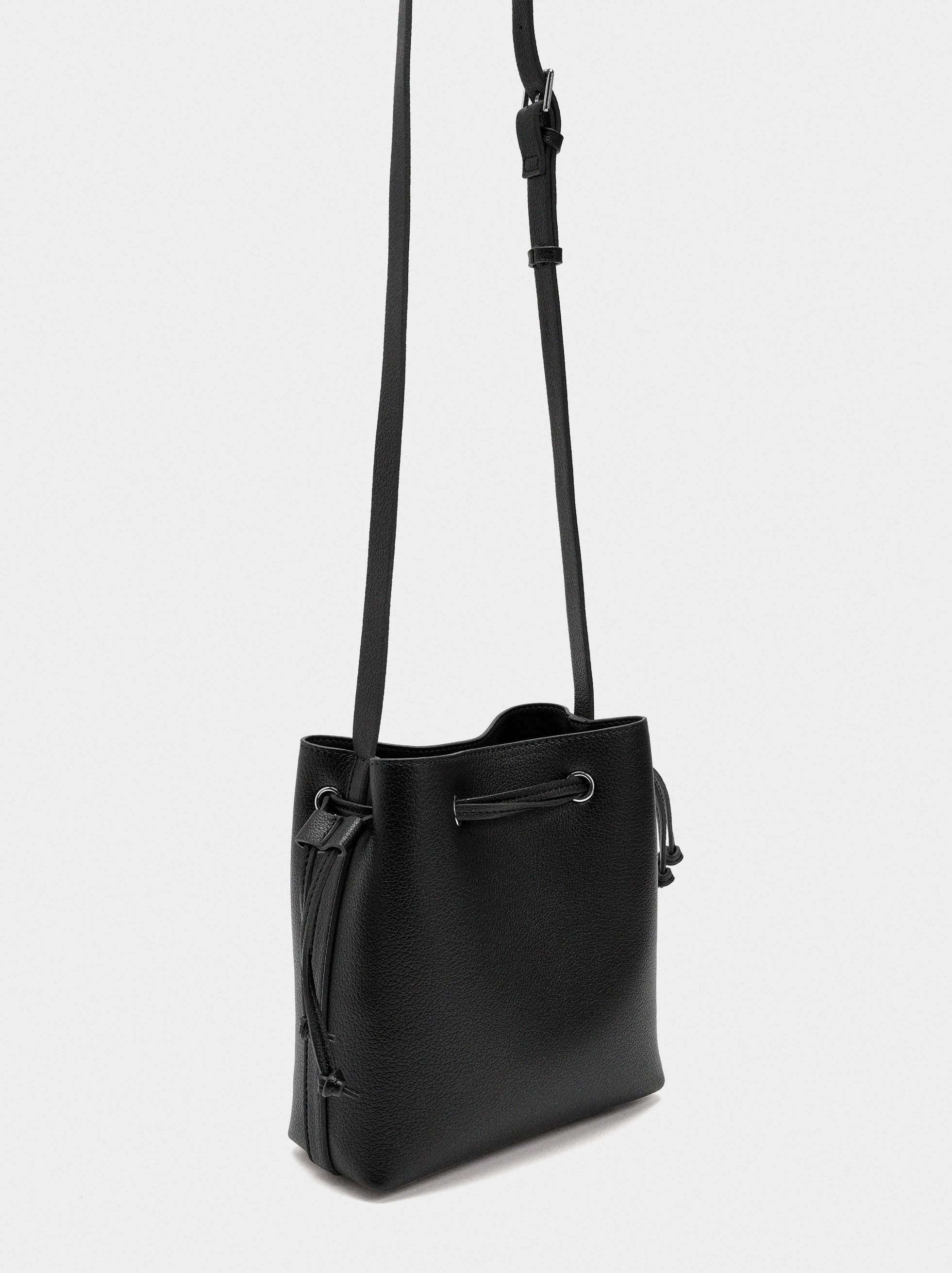 Bolso Bandolera Con Cordón