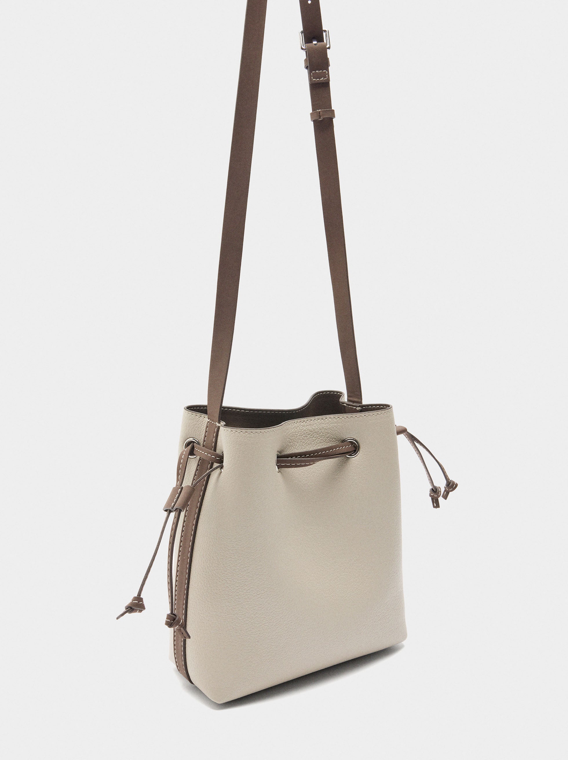 Bolso Bandolera Con Cordón