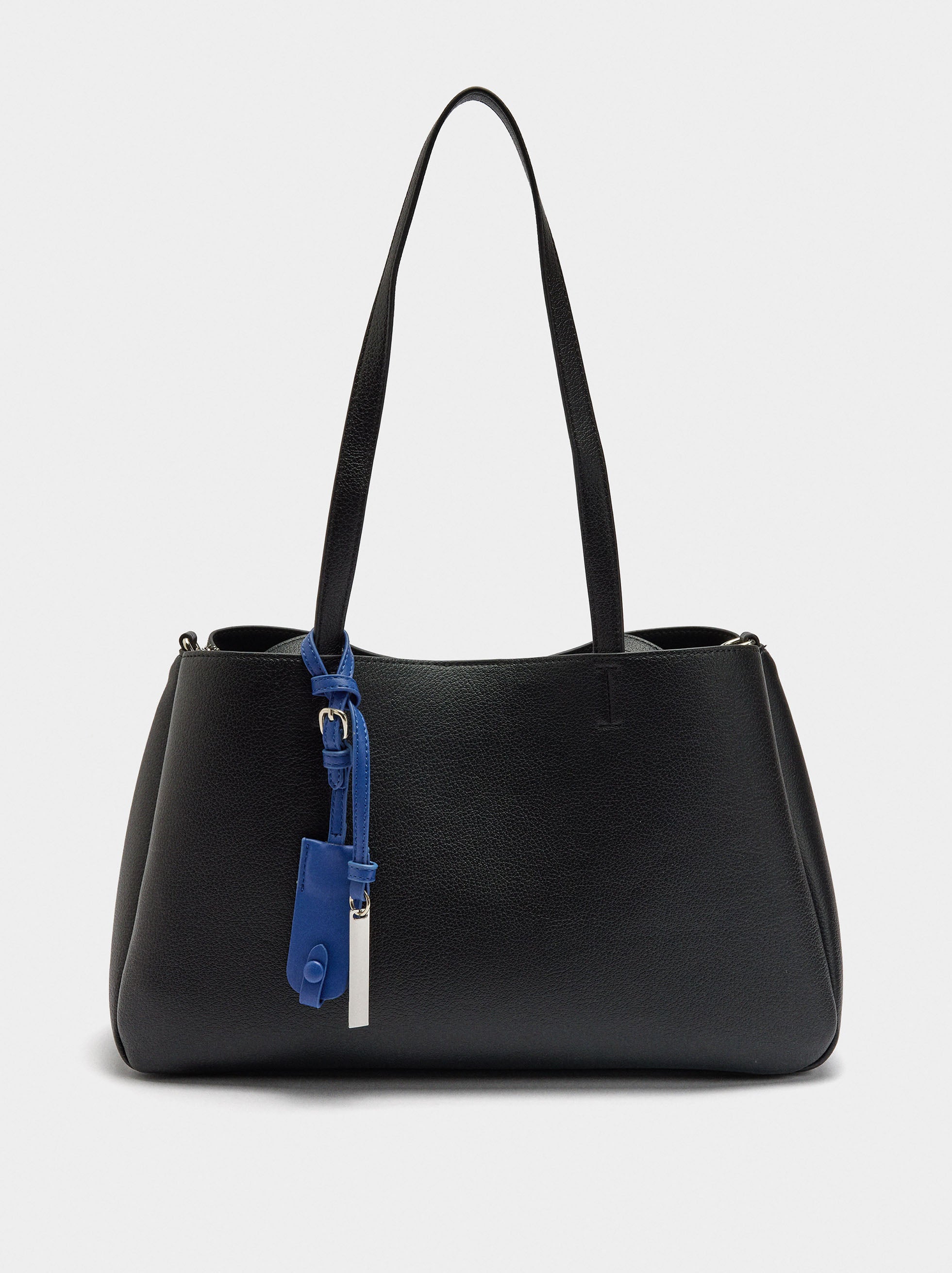 Bolso Shopper Liso Con Colgante