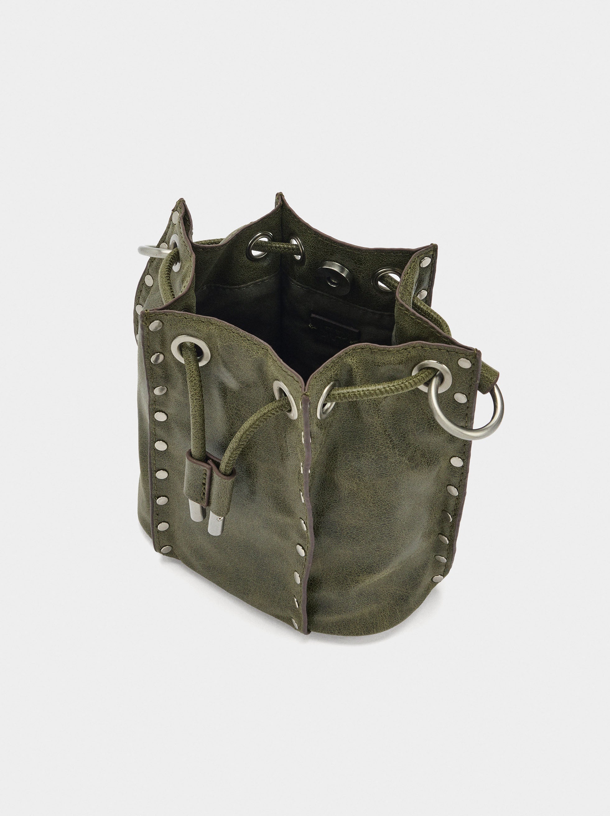 Bolso Bombonera Con Tachuelas