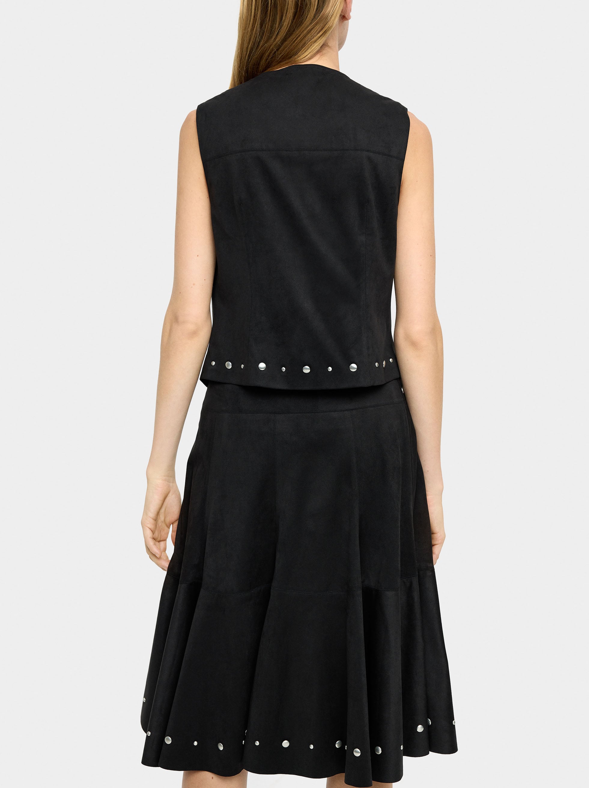Falda Midi Con Tachuelas