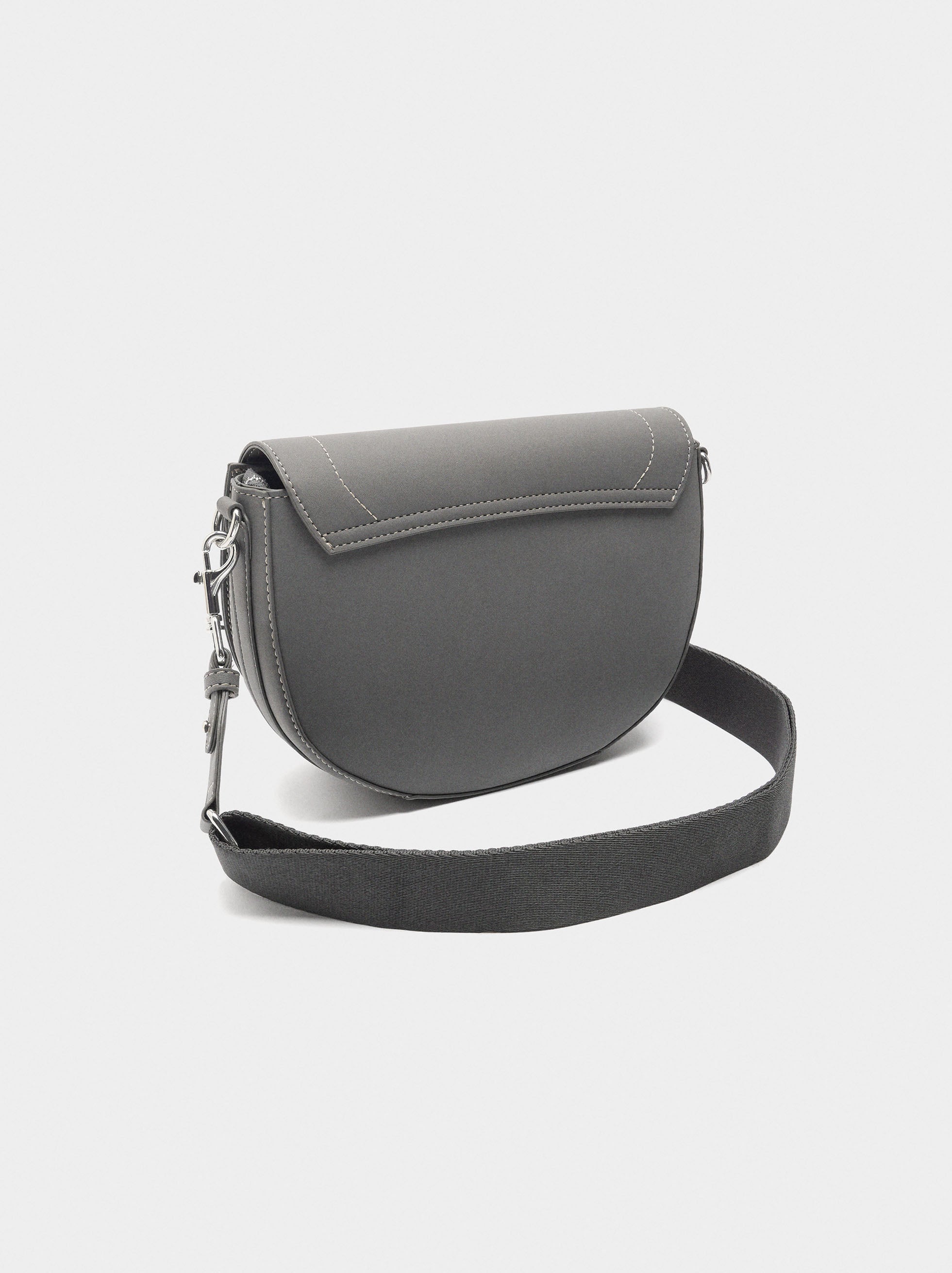Bolso Bandolera Ovalado Con Solapa