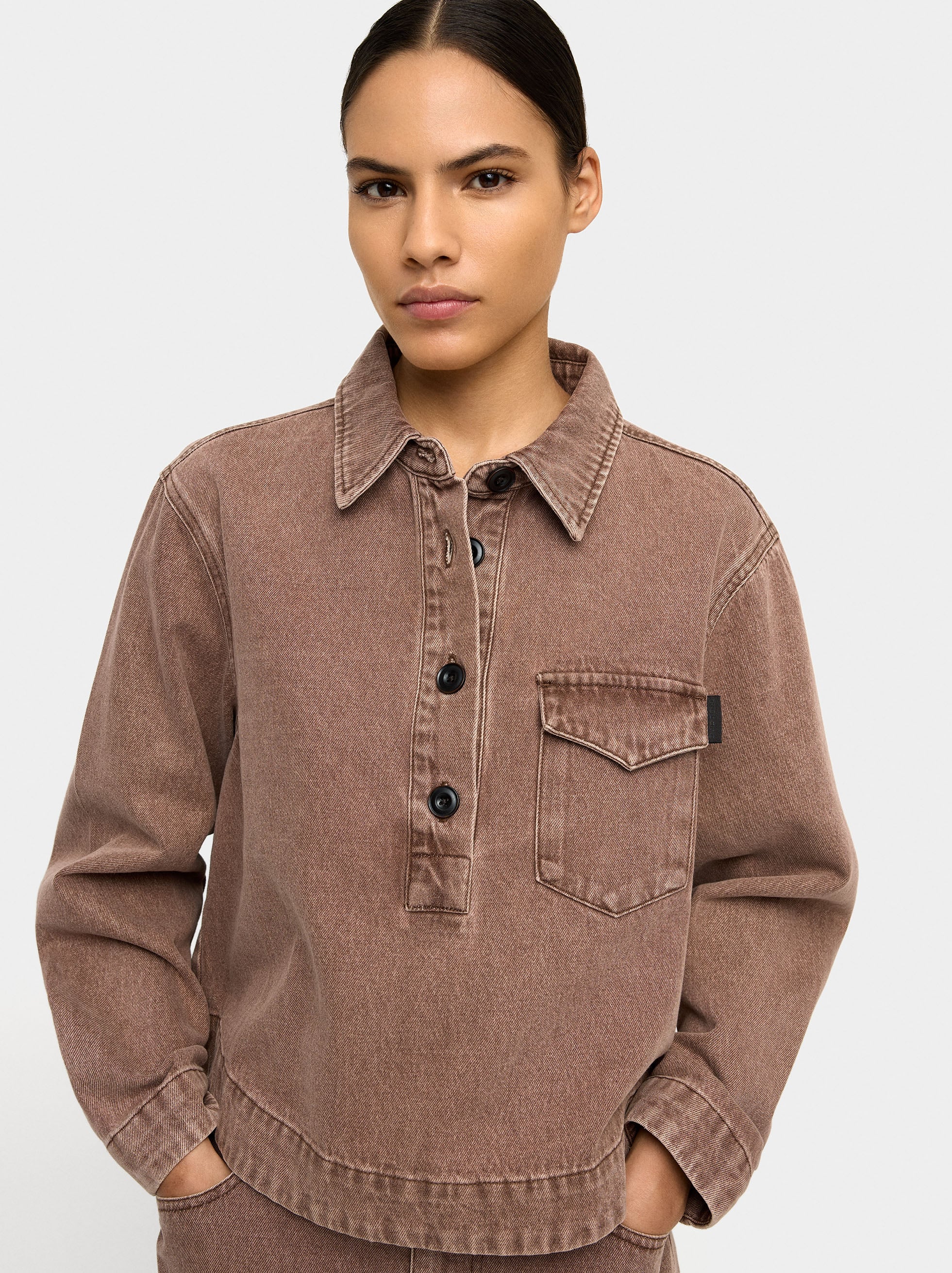 Camisa Denim Con Bolsillo