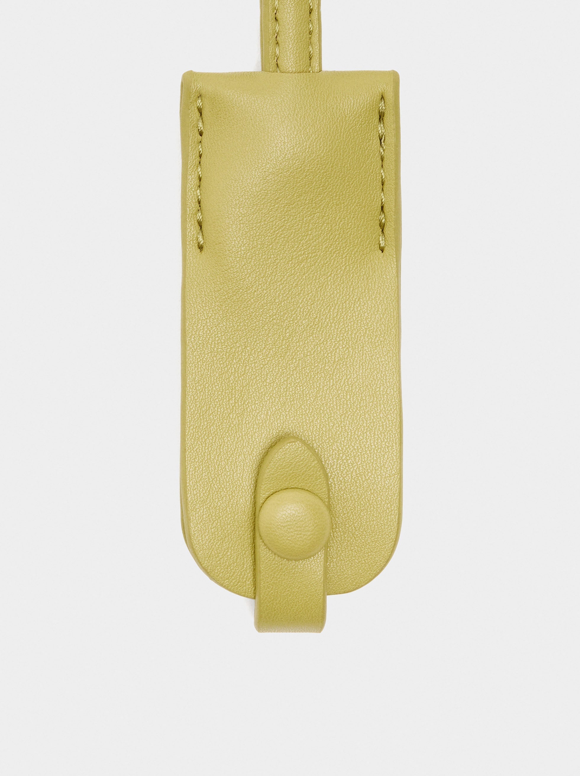 Bolso Tote Con Cinturón Y Colgante