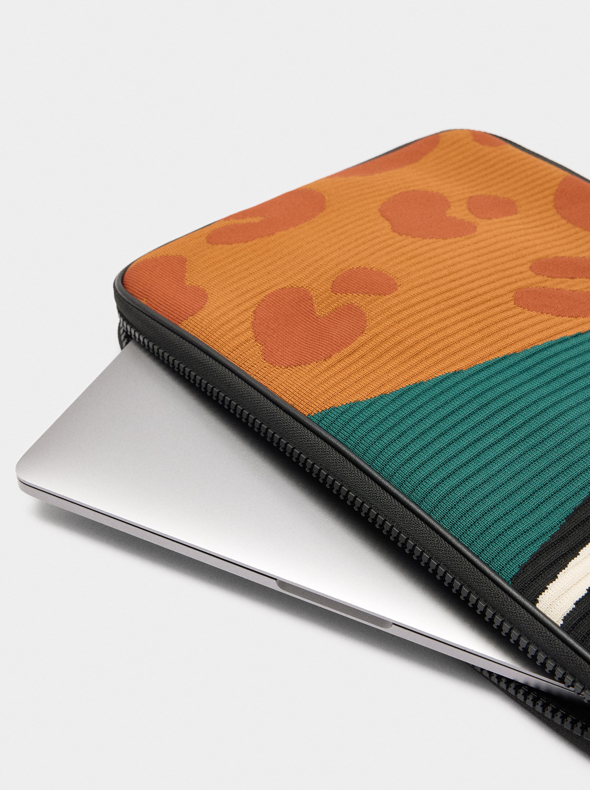 Funda Estampada Para Portátil De 13"