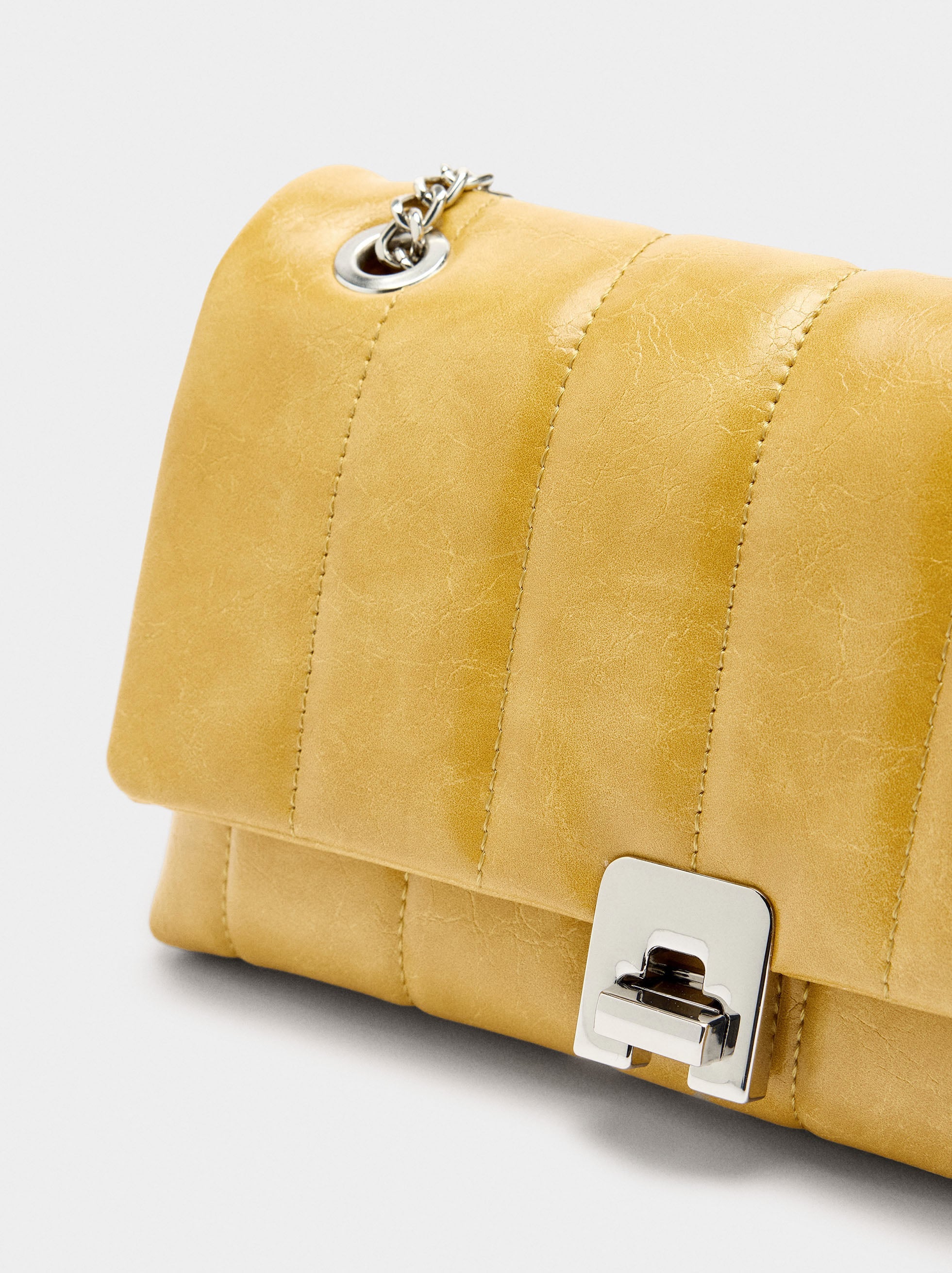 Bolso De Hombro Acolchado